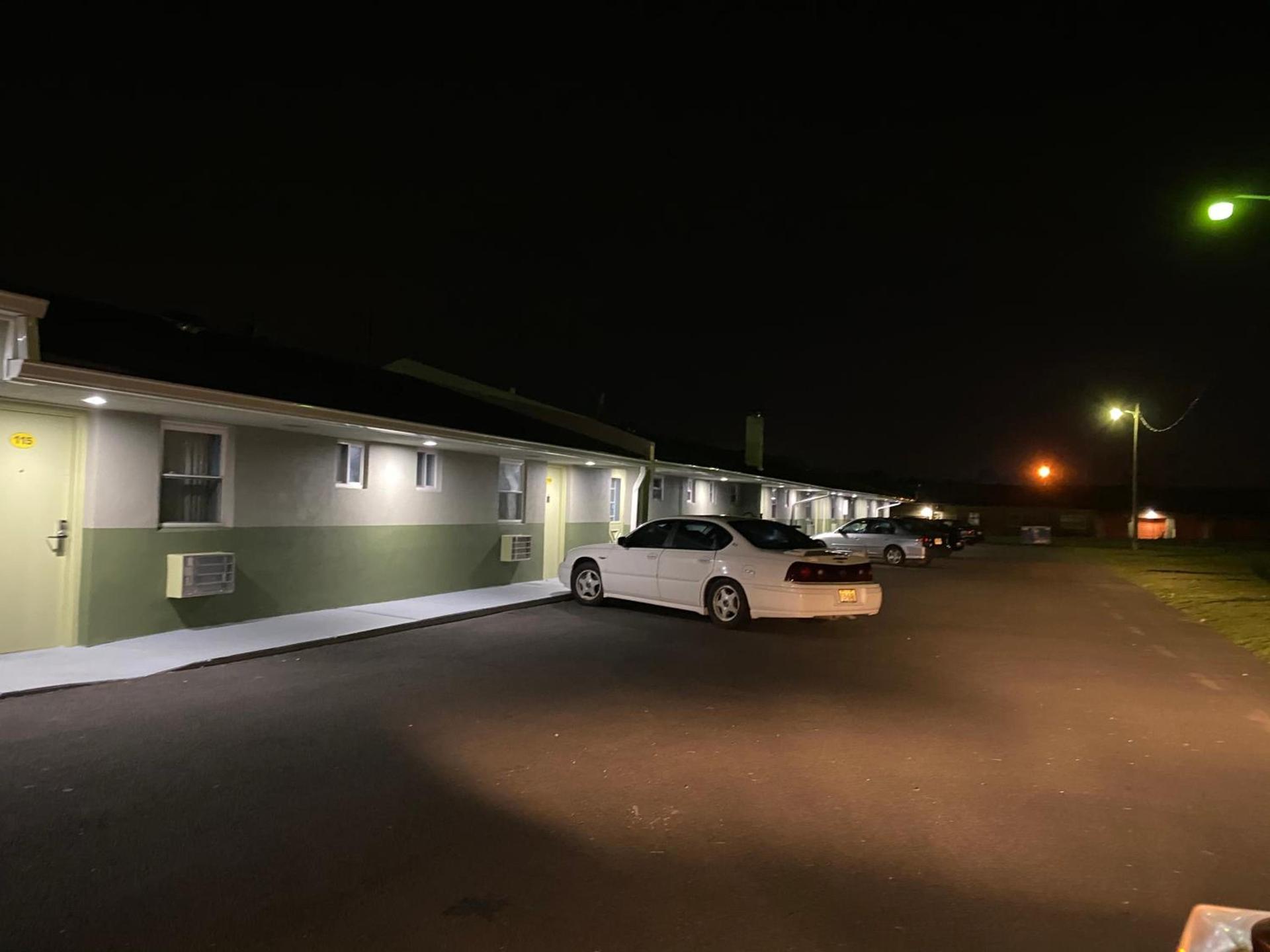 Red Carpet Inn & Suites Wrightstown photo 3
