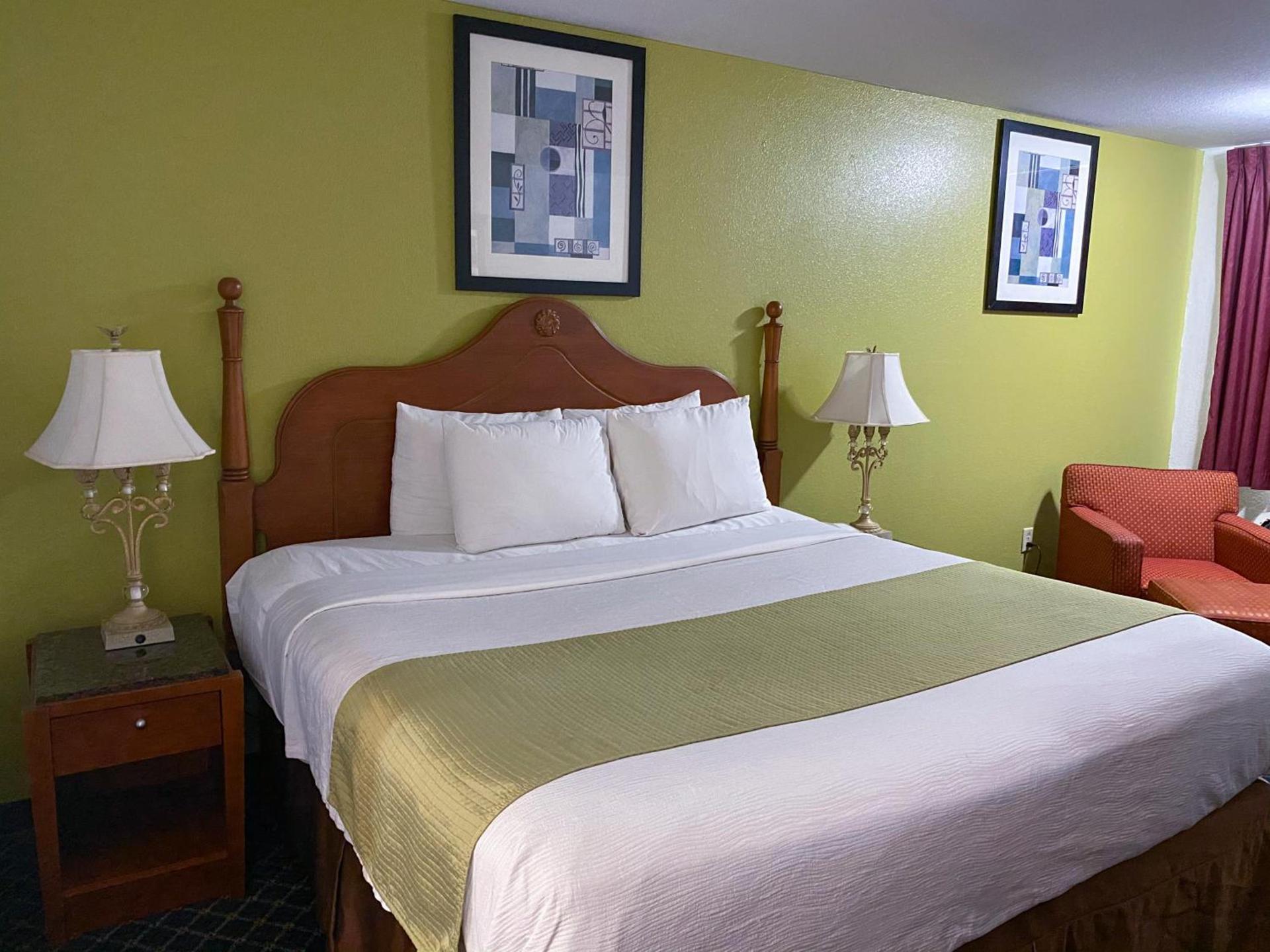 Royal Inn Richmond Hill- Savannah I-95 photo 12