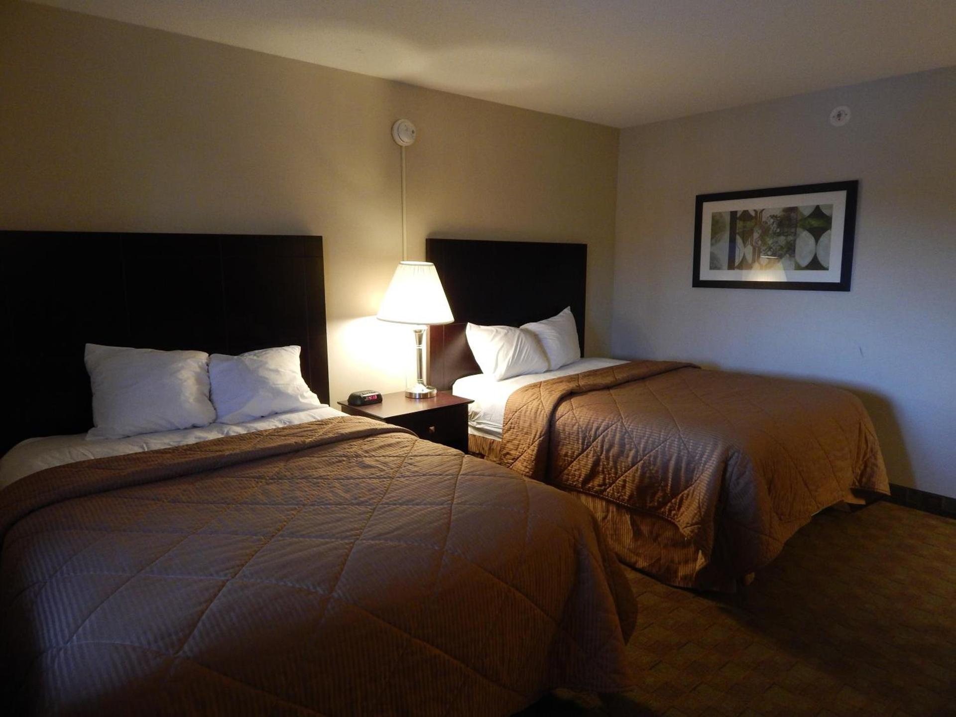 Super 8 by Wyndham White River Junction photo 25