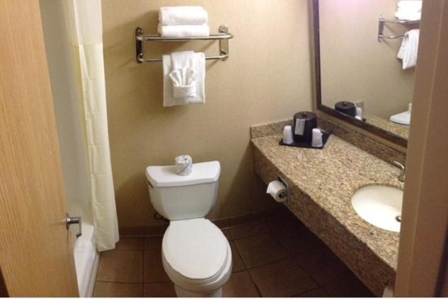 C'mon Inn & Suites Fargo photo 14