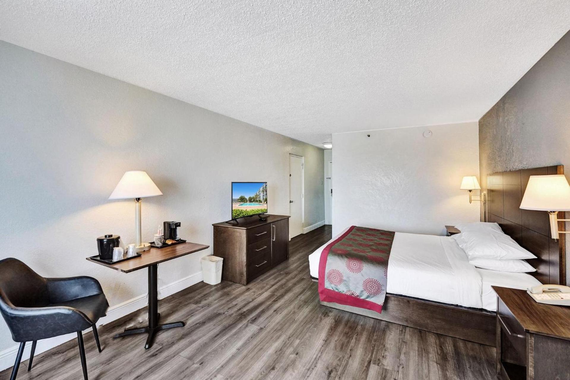 Plaza Hotel Fort Lauderdale photo 53