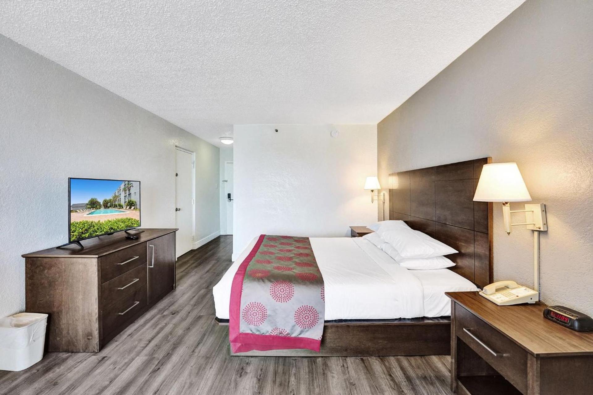 Plaza Hotel Fort Lauderdale photo 55
