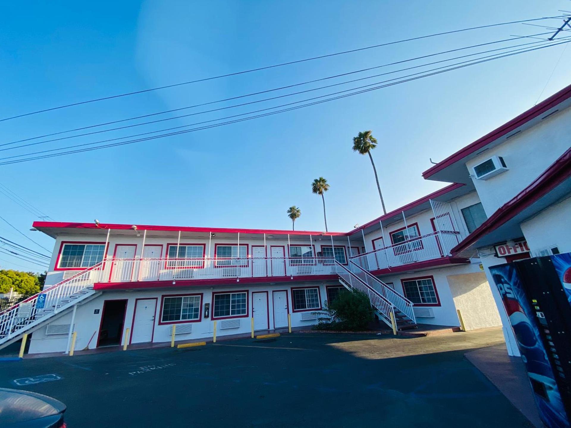 Casa Valentine Inn - Los Angeles photo 23