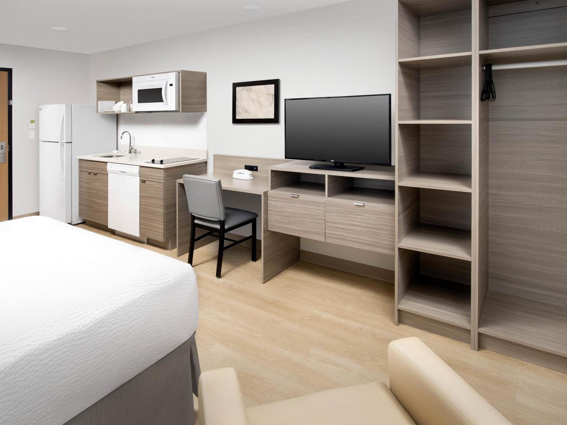 WoodSpring Suites Seattle Tukwila photo 2