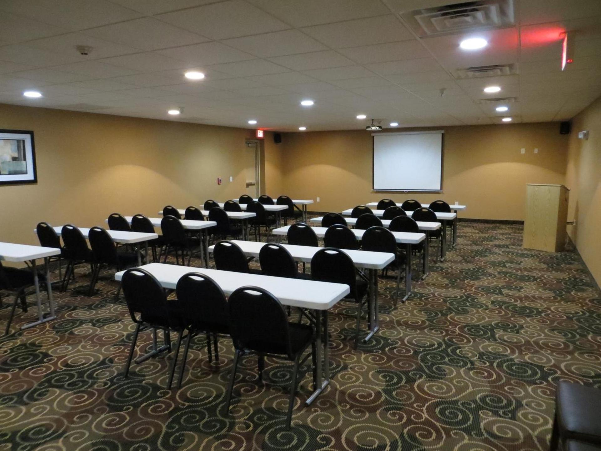 Cobblestone Inn & Suites - Harper photo 20