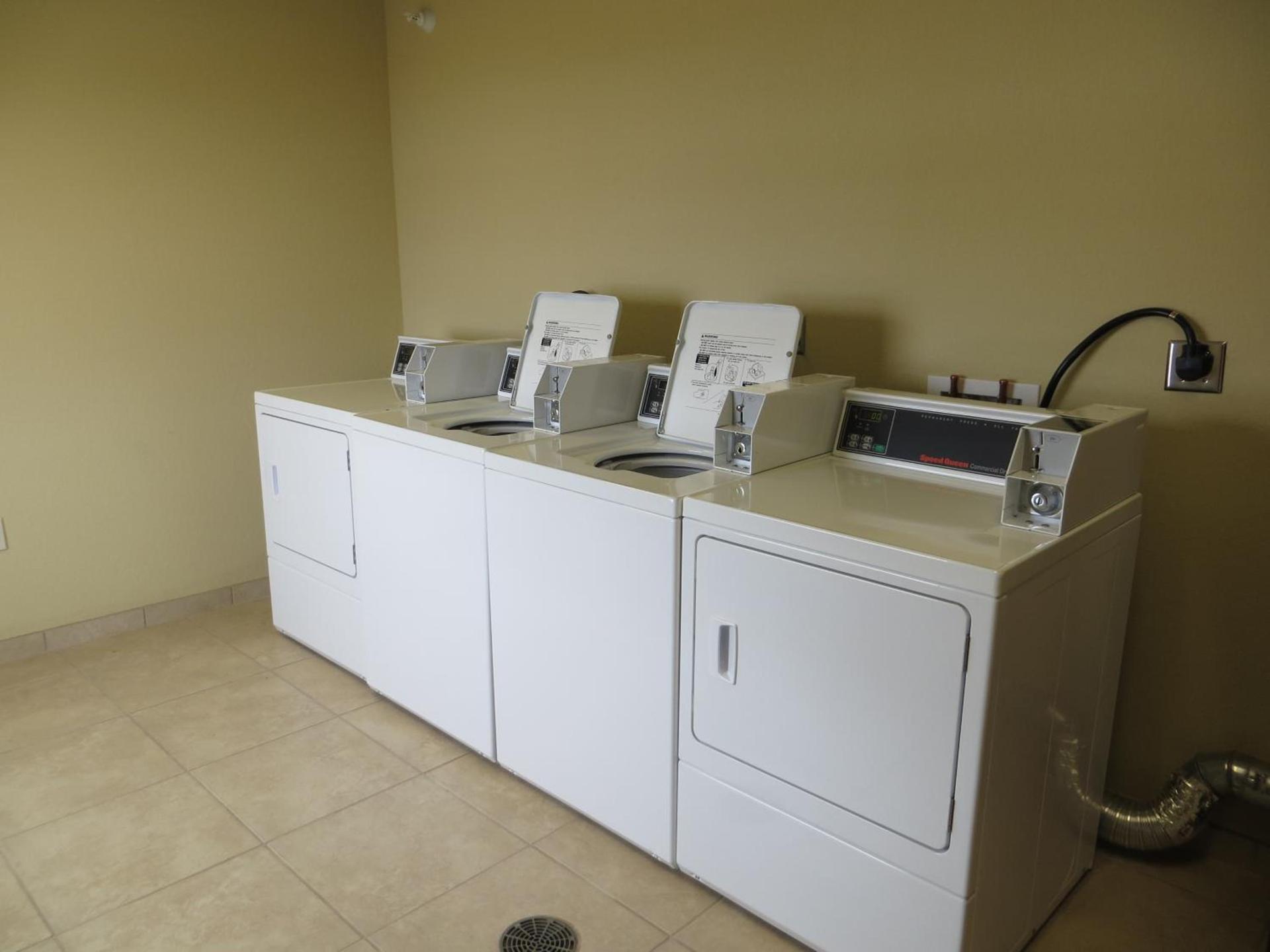 Cobblestone Inn & Suites - Harper photo 23