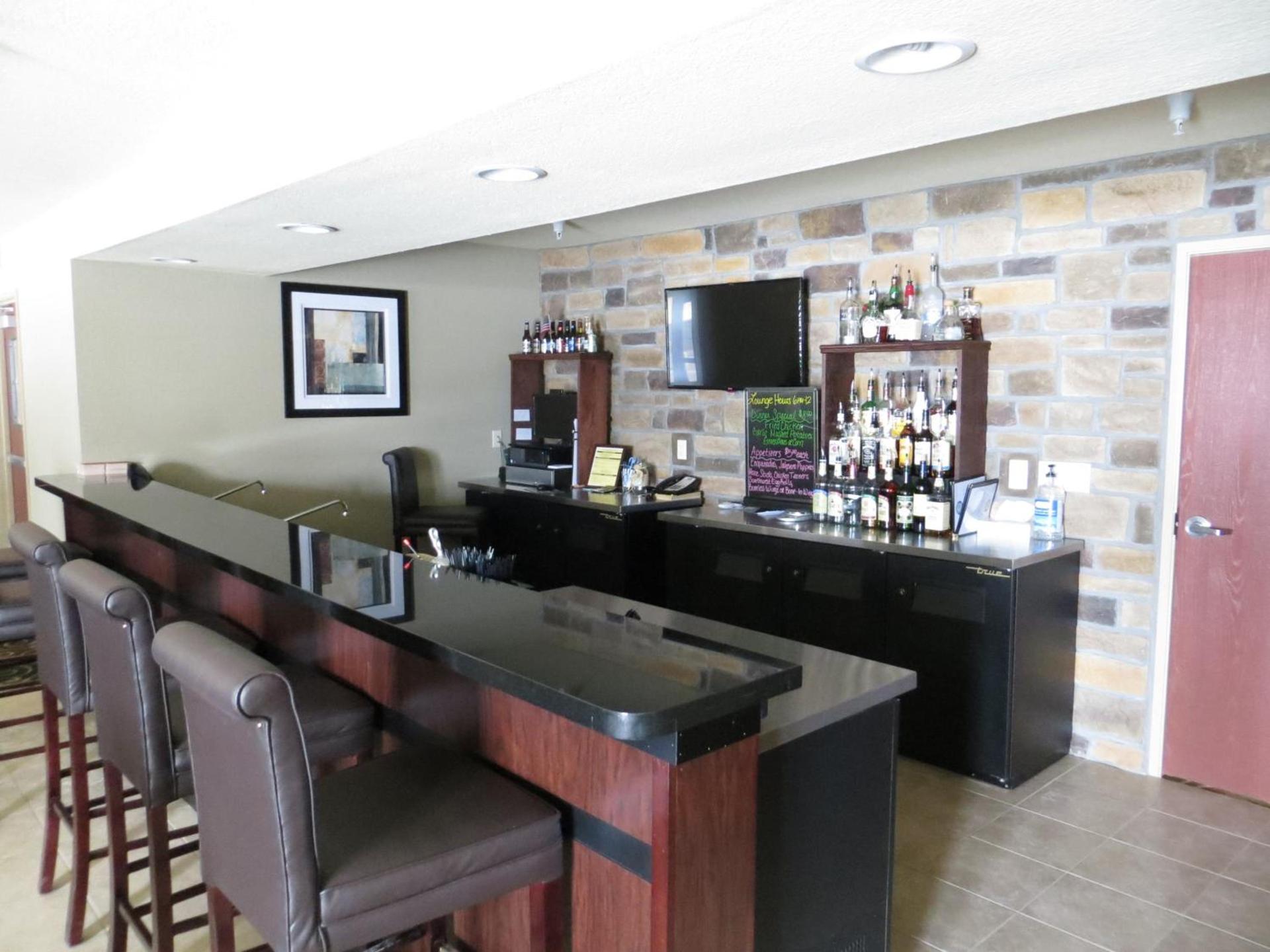 Cobblestone Inn & Suites - Harper photo 7