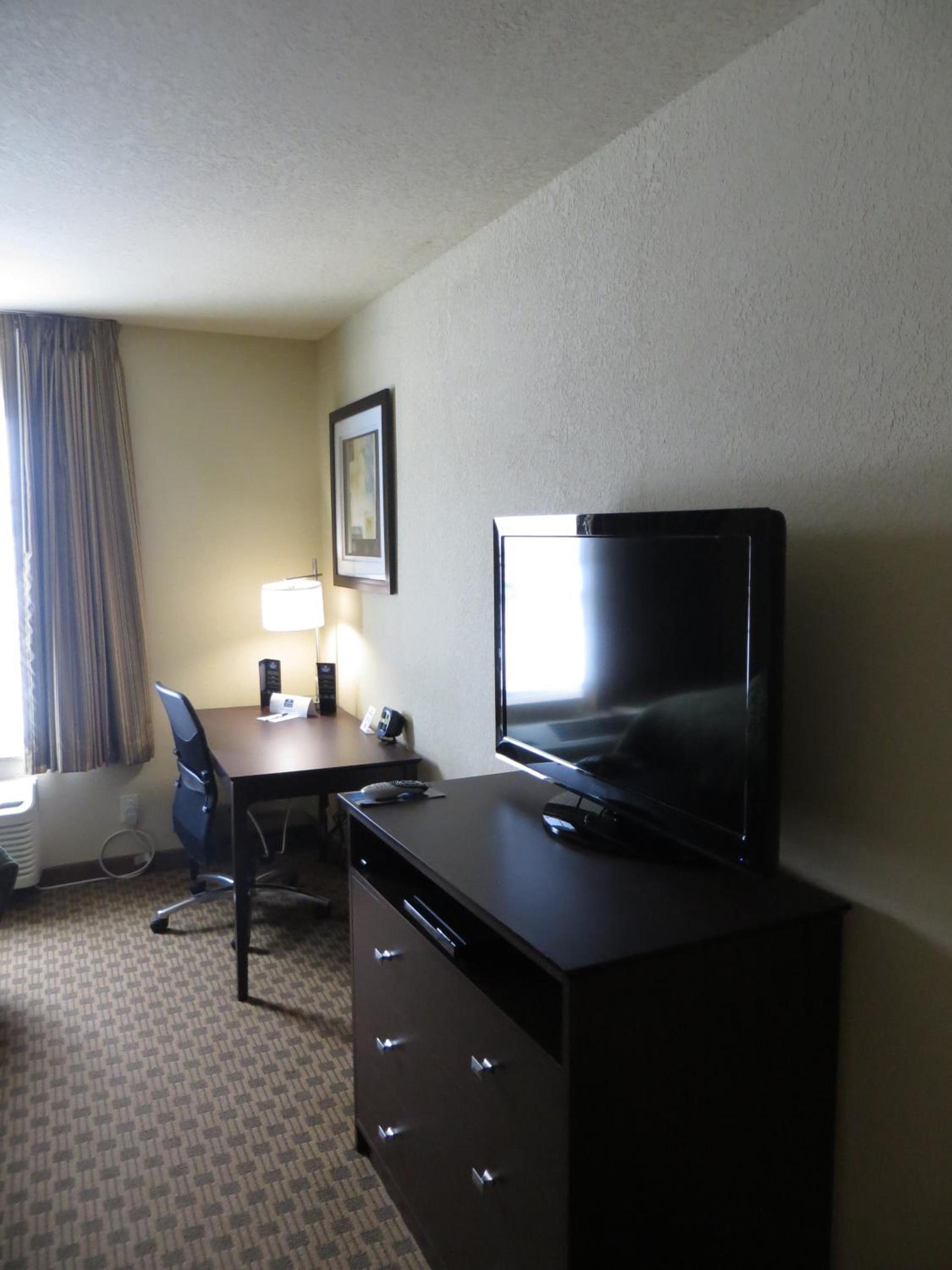 Cobblestone Inn & Suites - Harper photo 15