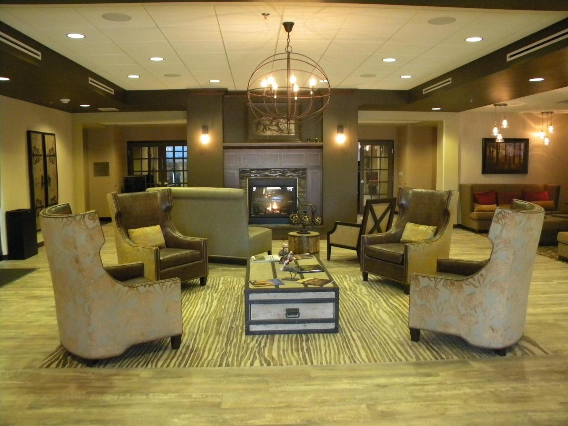 Teddy's Residential Suites Watford City photo 4