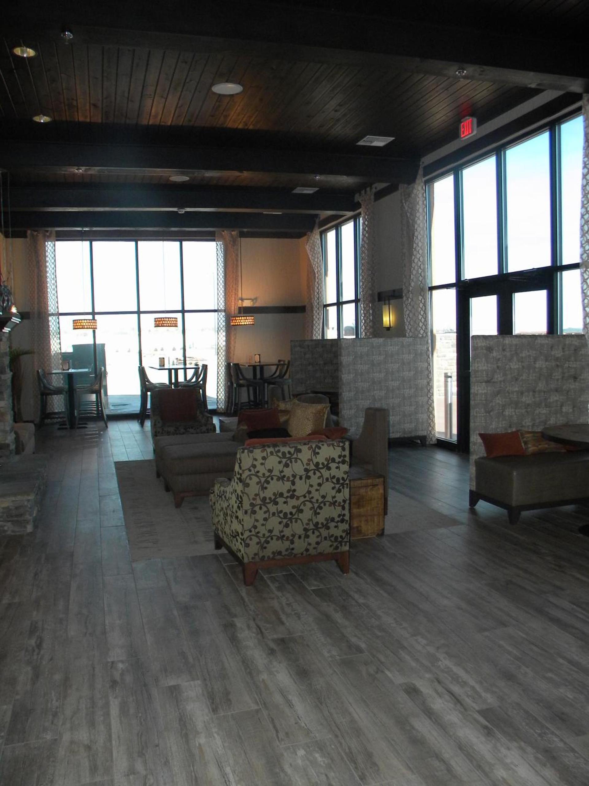Teddy's Residential Suites Watford City photo 54