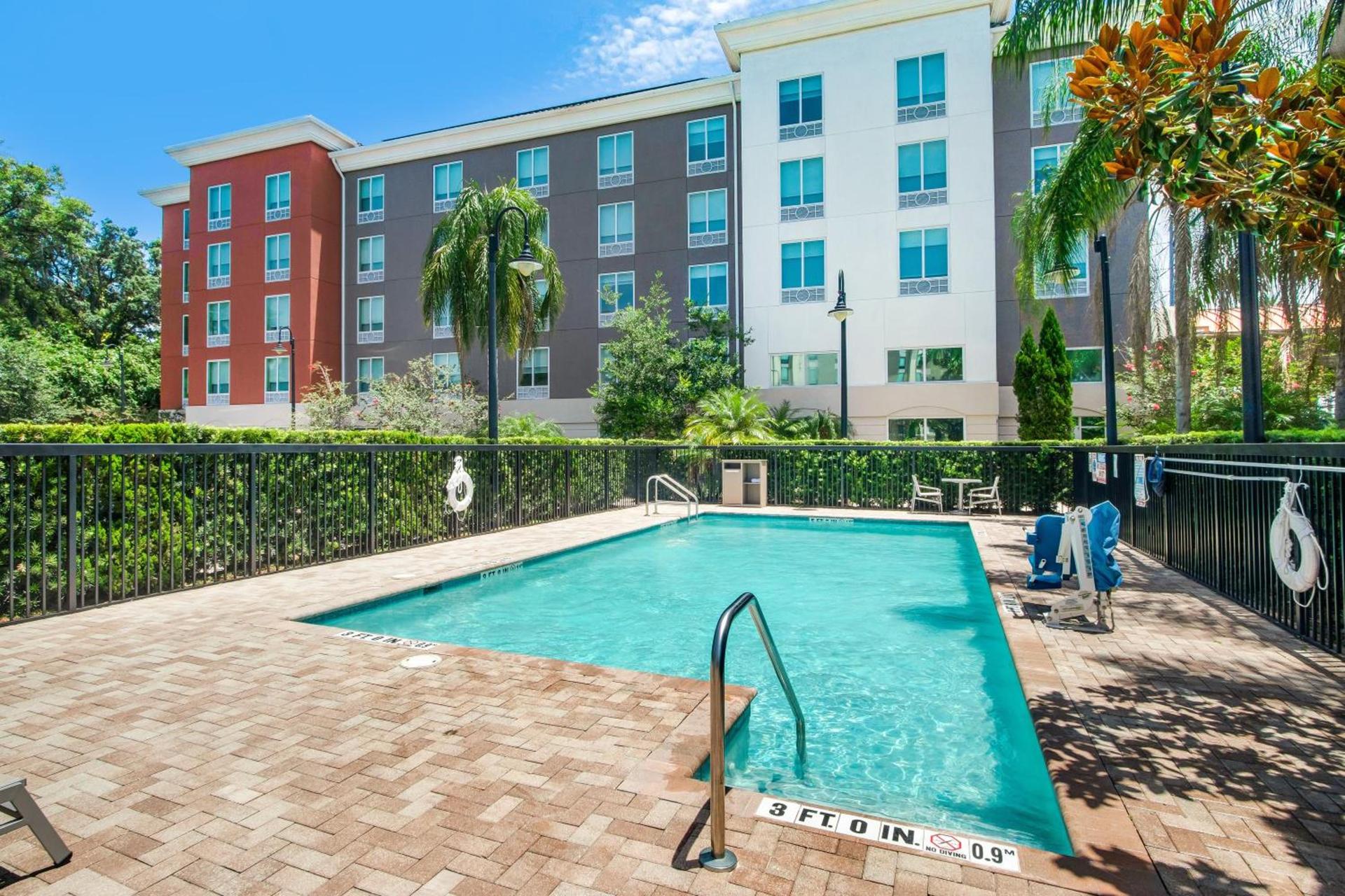Holiday Inn Express Hotel & Suites Orlando - Apopka by IHG photo 11