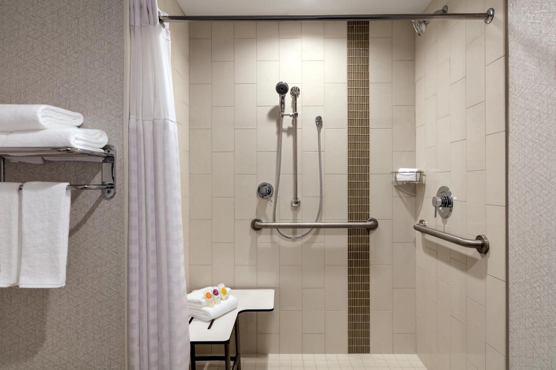 Hyatt Place Fort Lee/George Washington Bridge photo 15