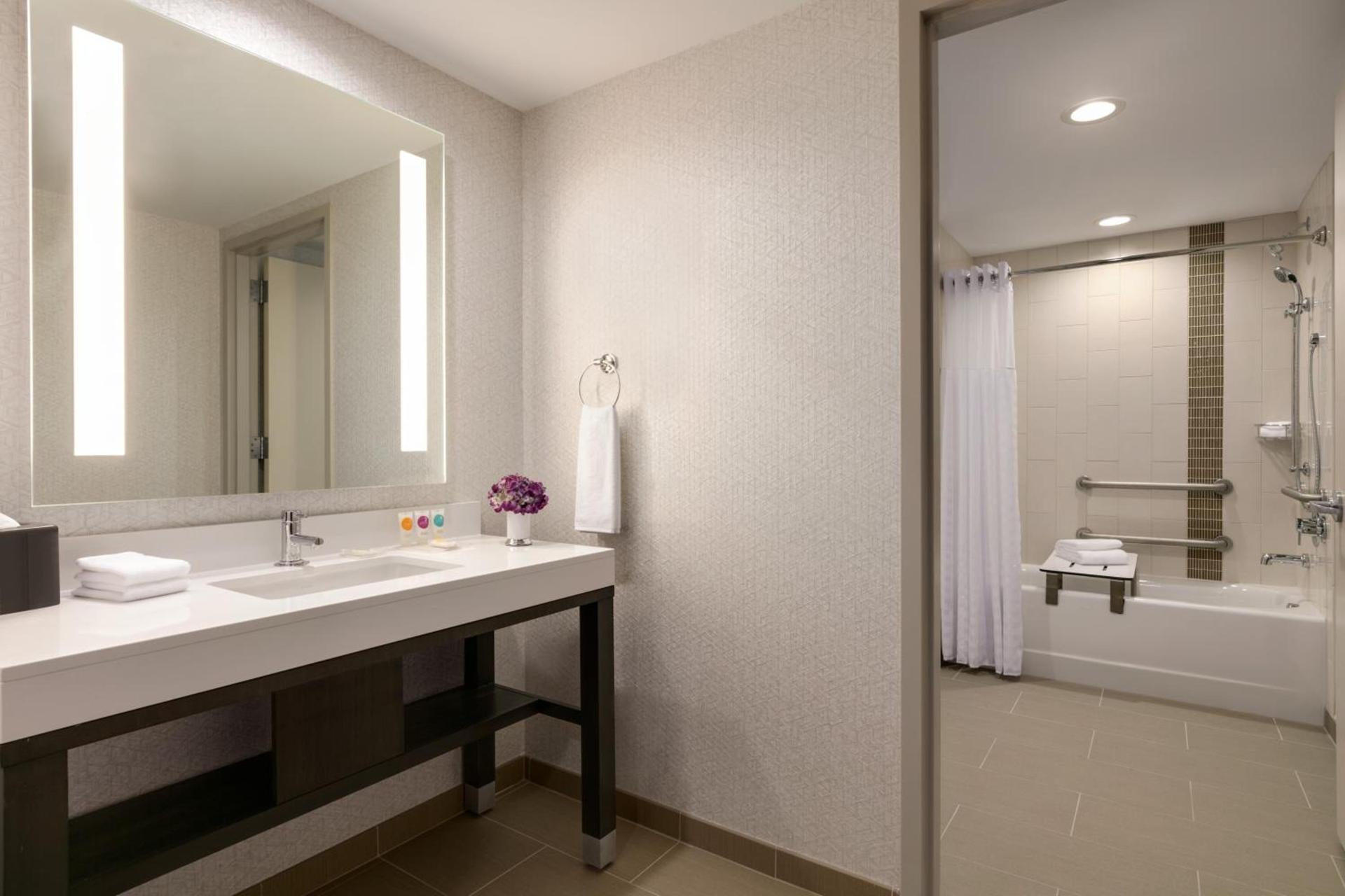 Hyatt Place Fort Lee/George Washington Bridge photo 10