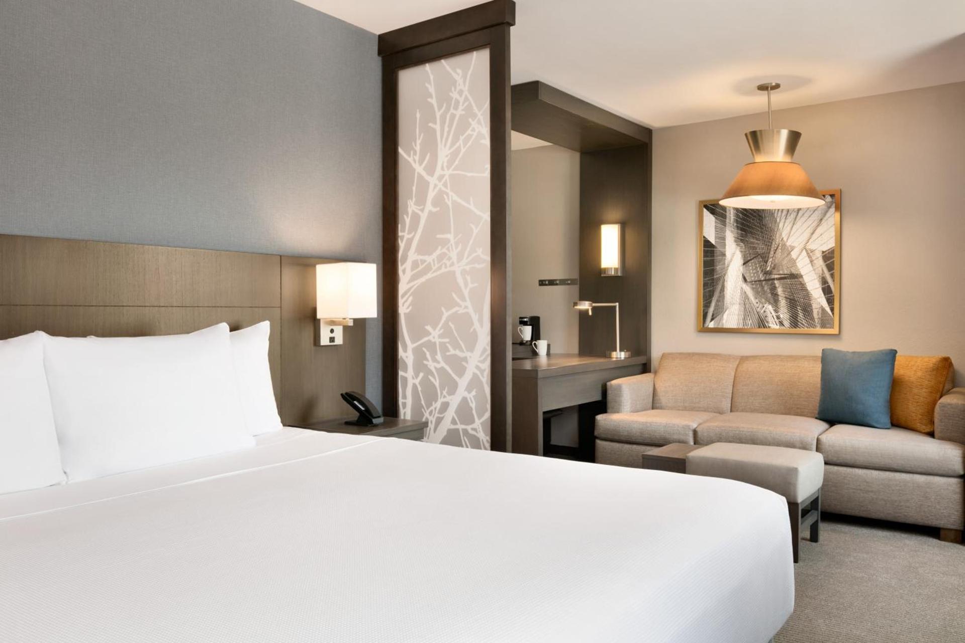 Hyatt Place Fort Lee/George Washington Bridge photo 8