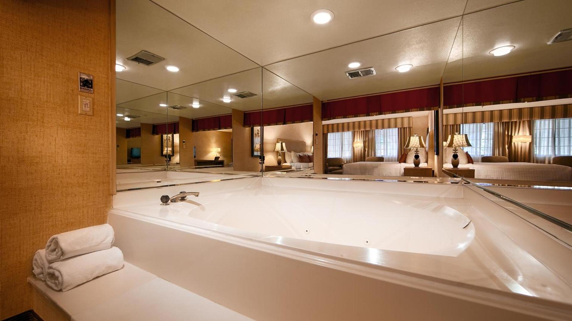 Best Western Plus Las Brisas Hotel photo 28