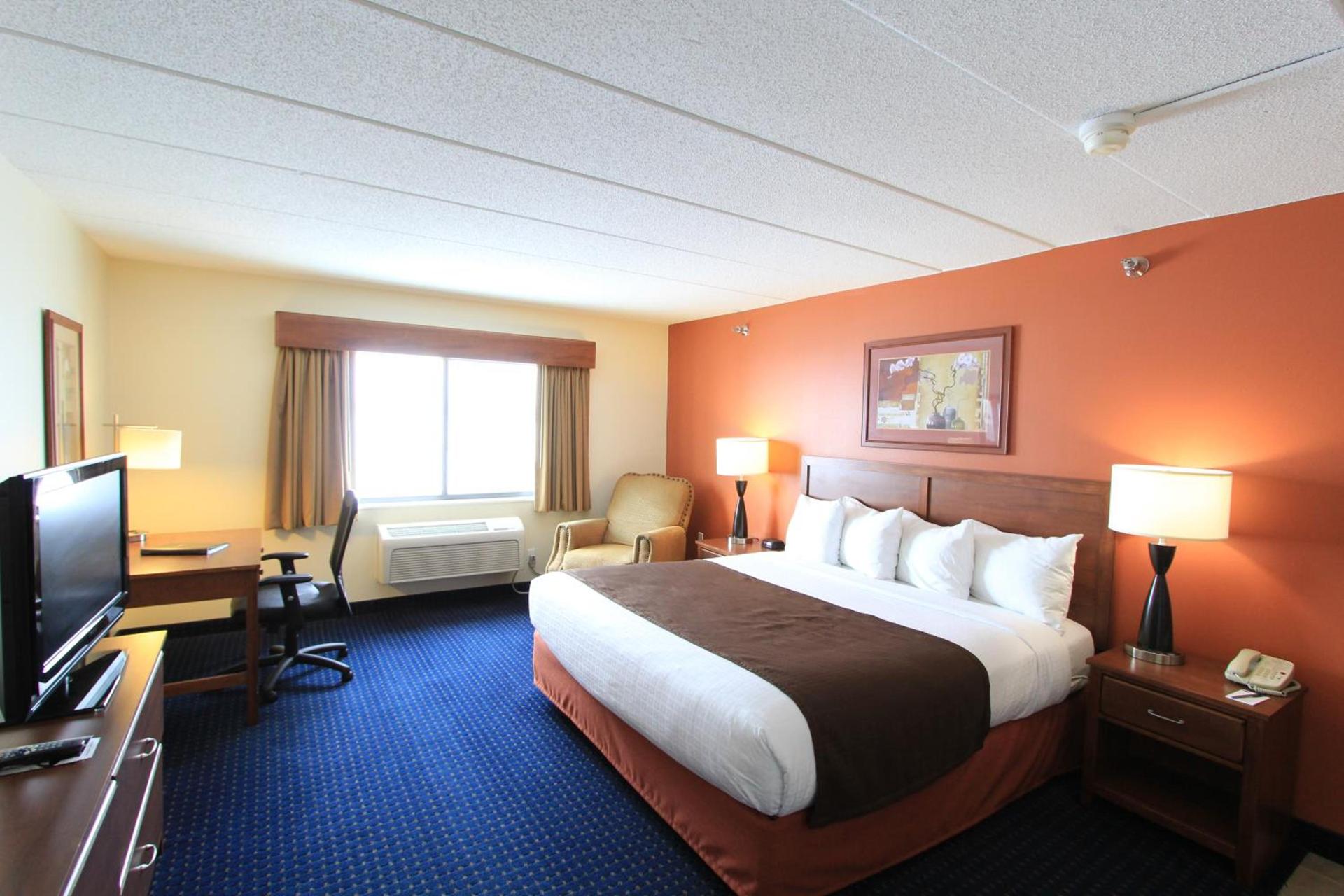 AmericInn by Wyndham Cedar Rapids Airport photo 12
