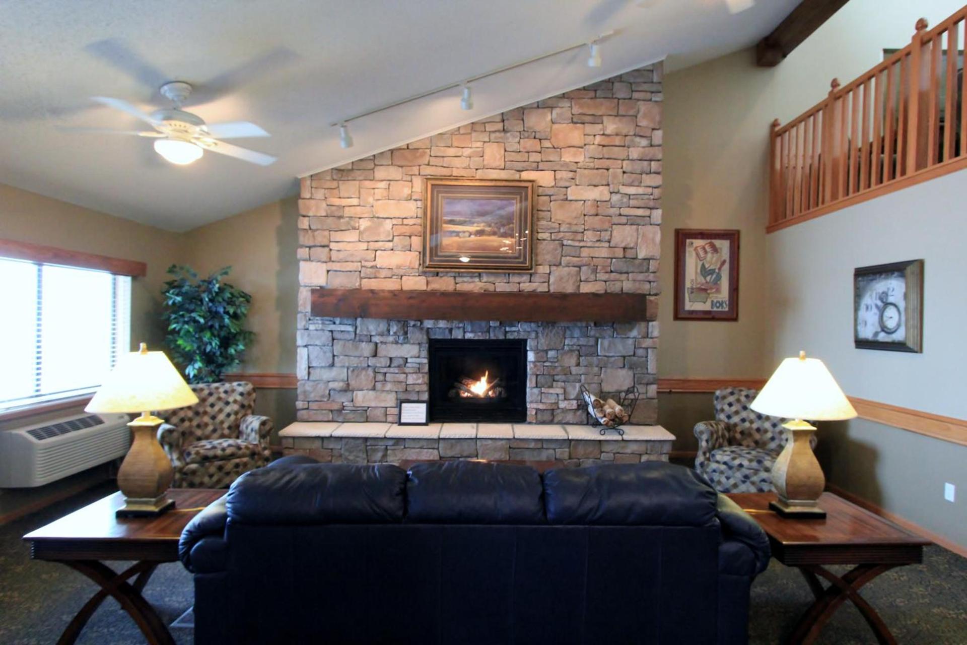AmericInn by Wyndham Cedar Rapids Airport photo 4