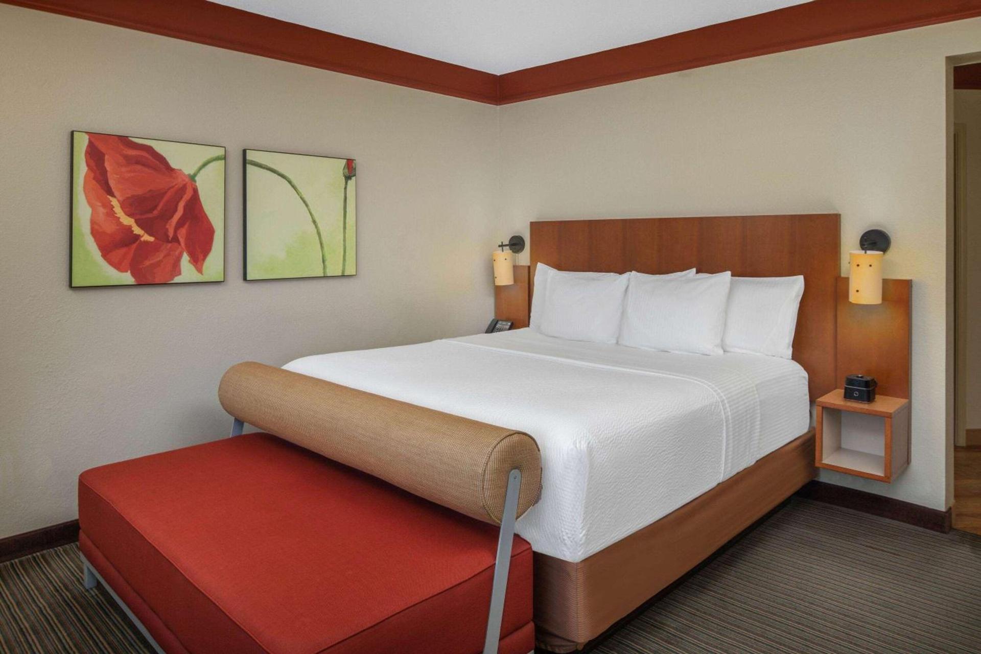 La Quinta by Wyndham Atlanta Ballpark/Galleria photo 25