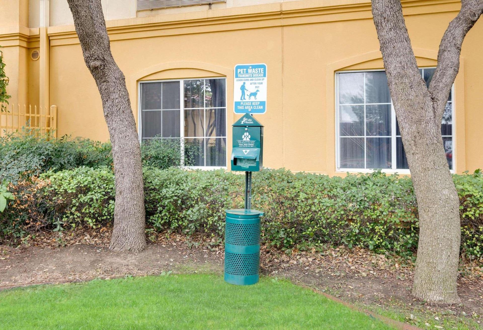 La Quinta by Wyndham Dallas North Central photo 19