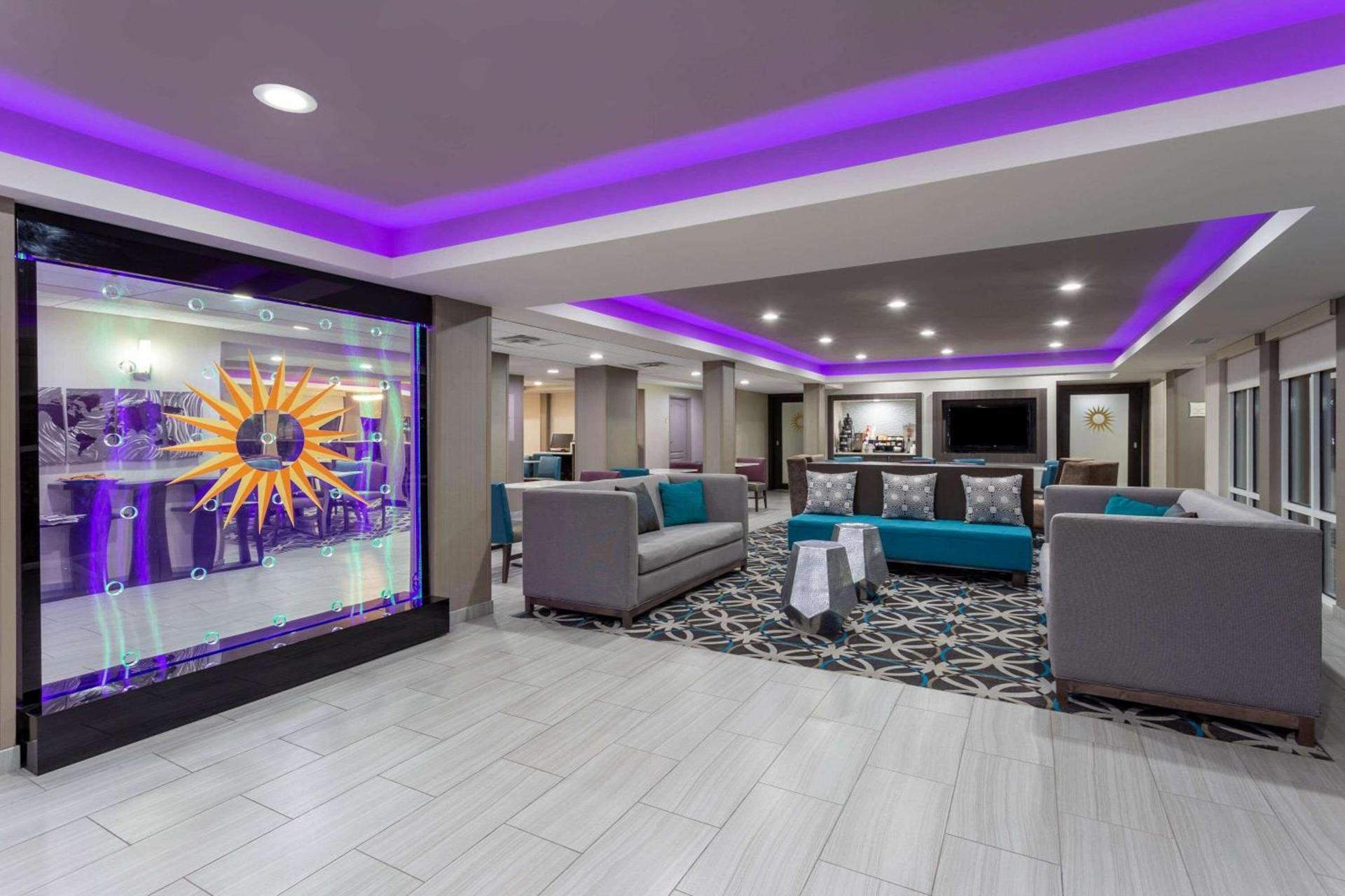 La Quinta by Wyndham Effingham photo 42