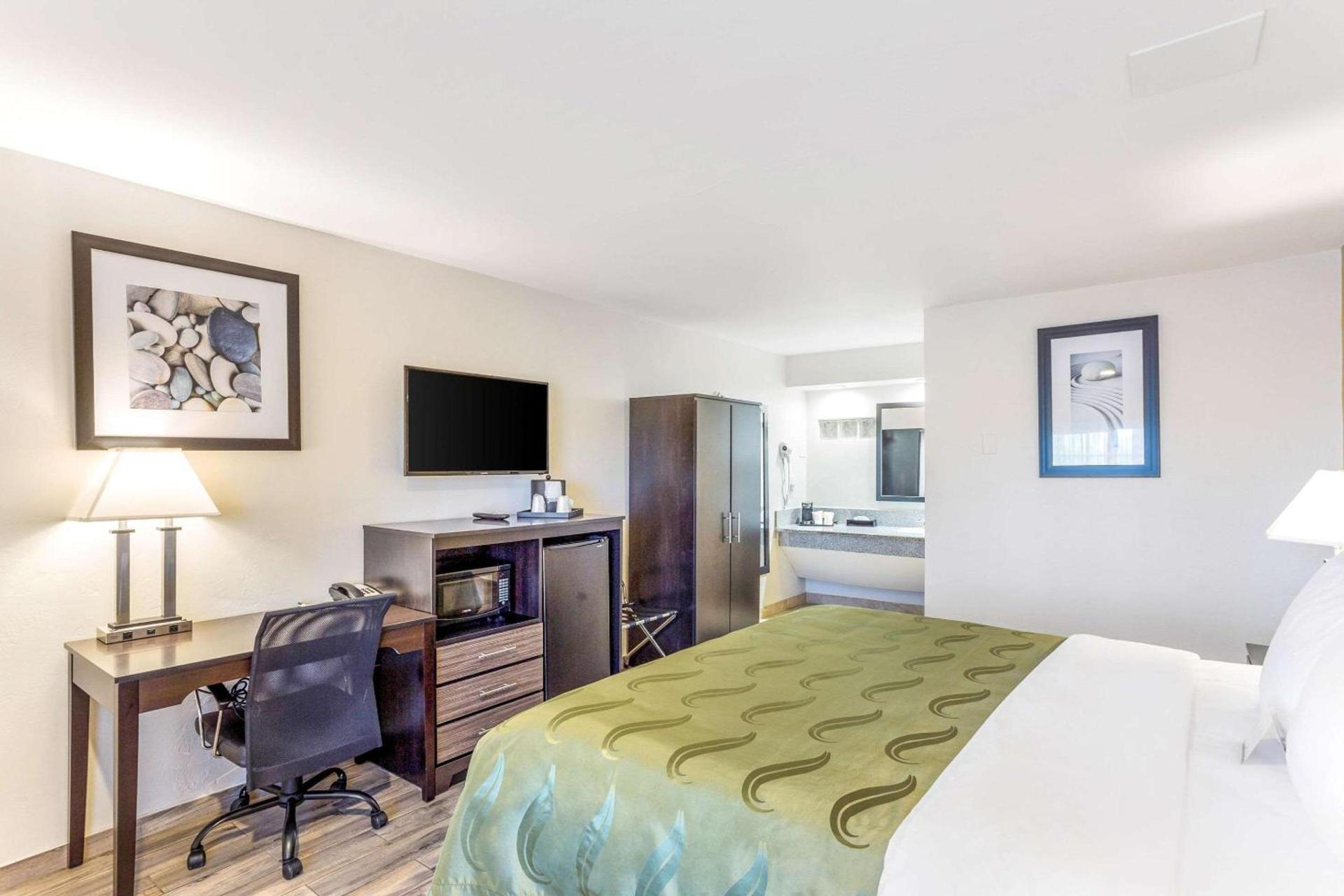 Quality Inn Escondido San Diego North County photo 14