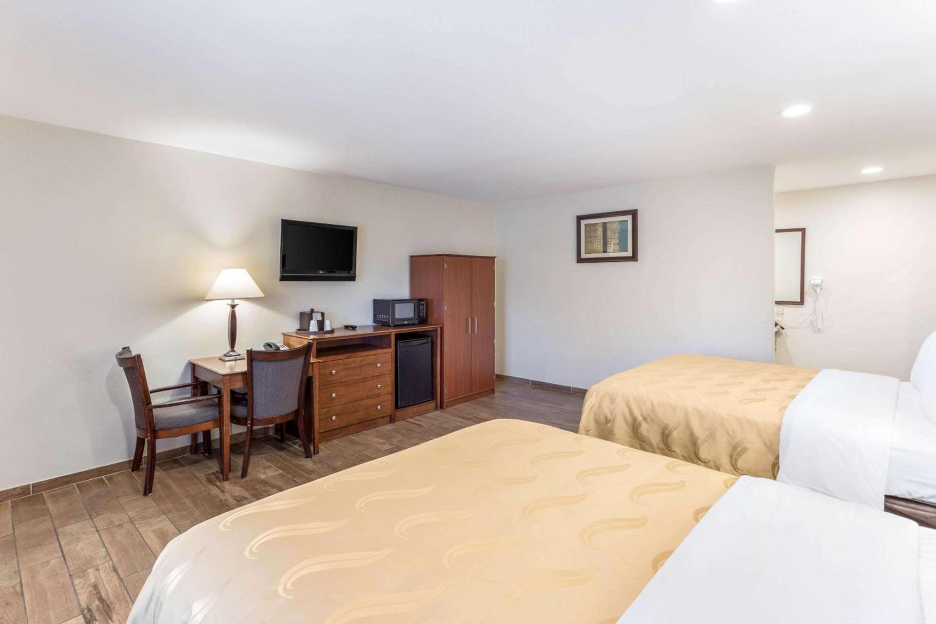Quality Inn Escondido San Diego North County photo 19