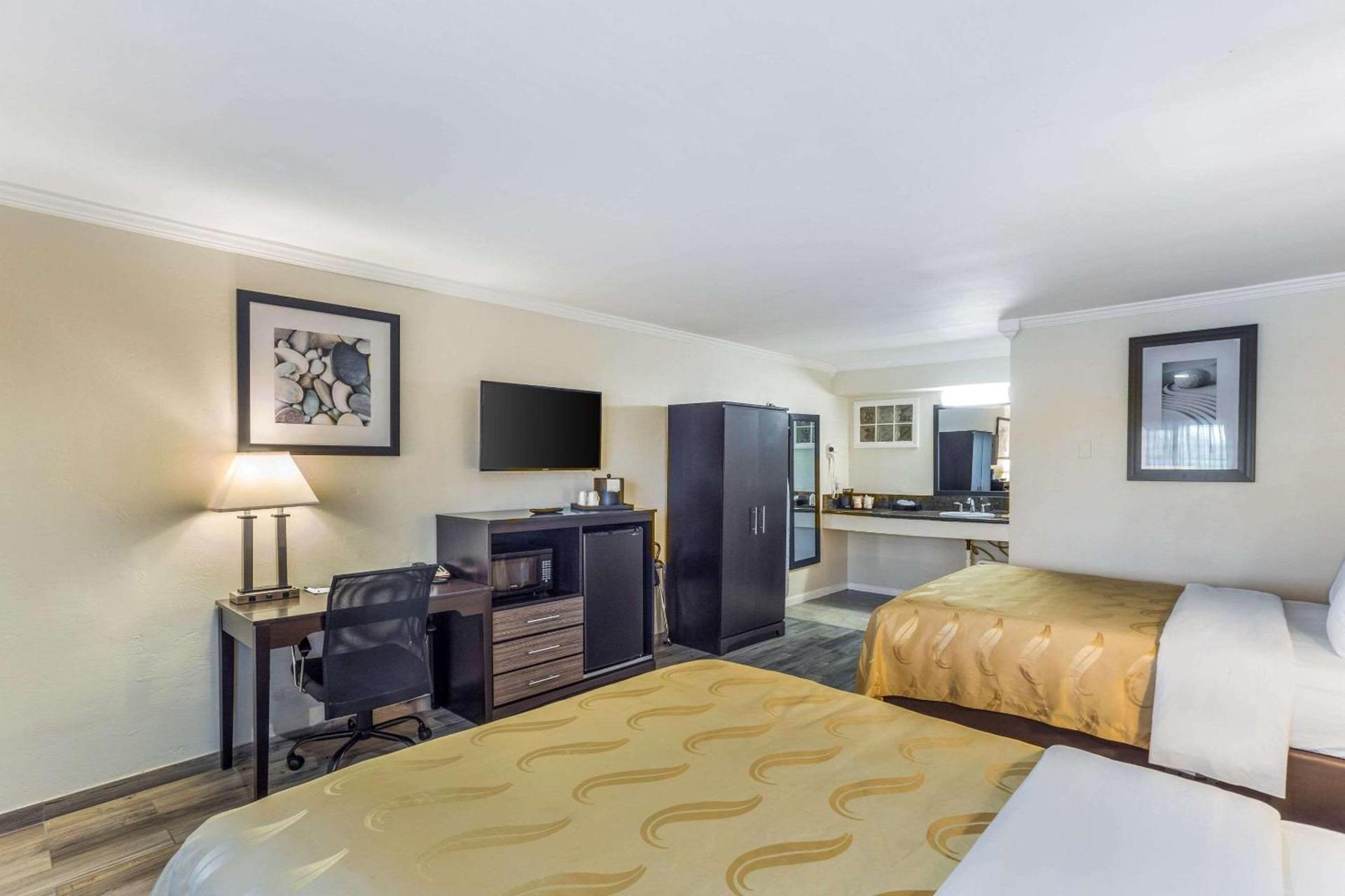Quality Inn Escondido San Diego North County photo 26