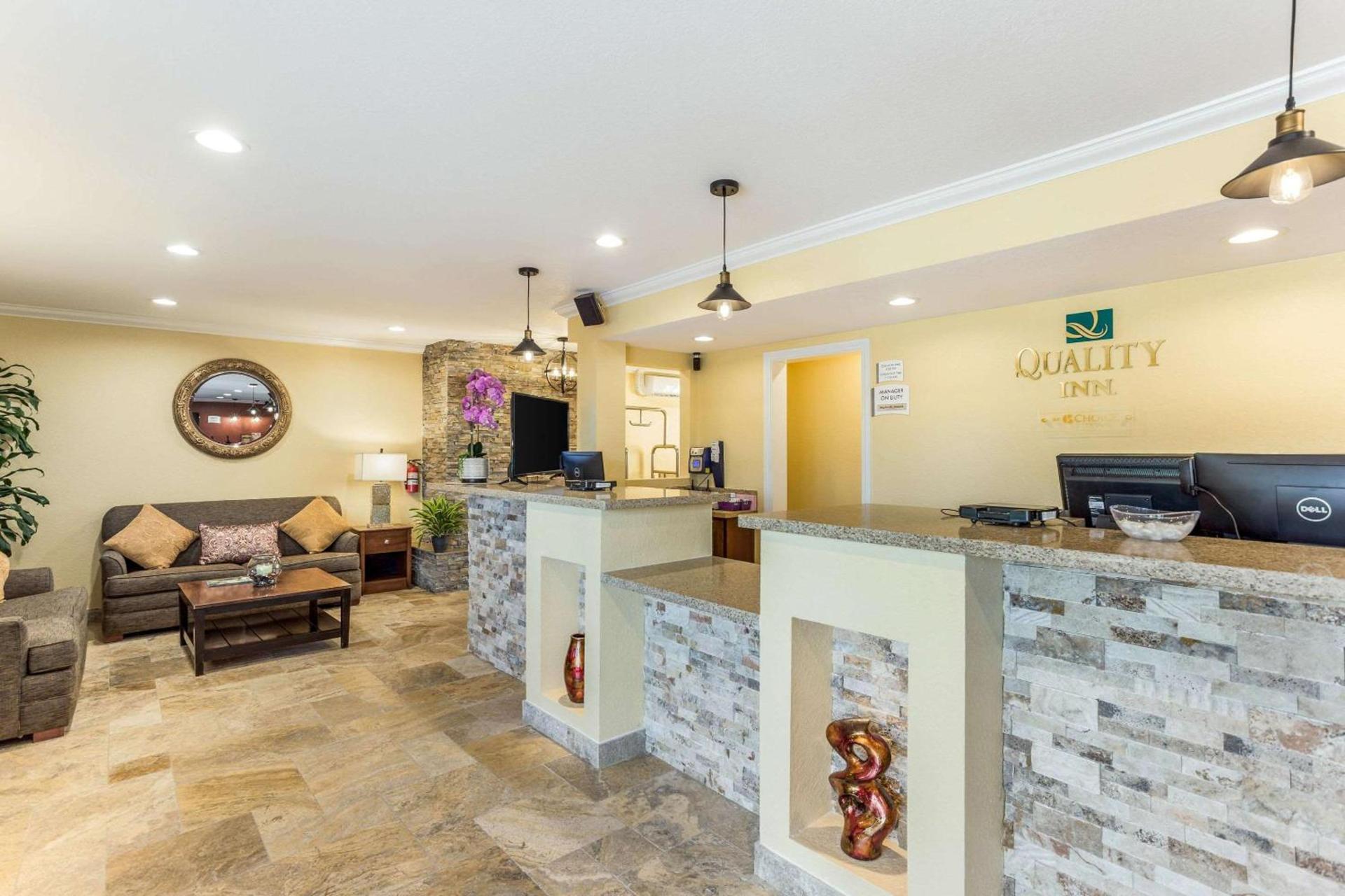 Quality Inn Escondido San Diego North County photo 5