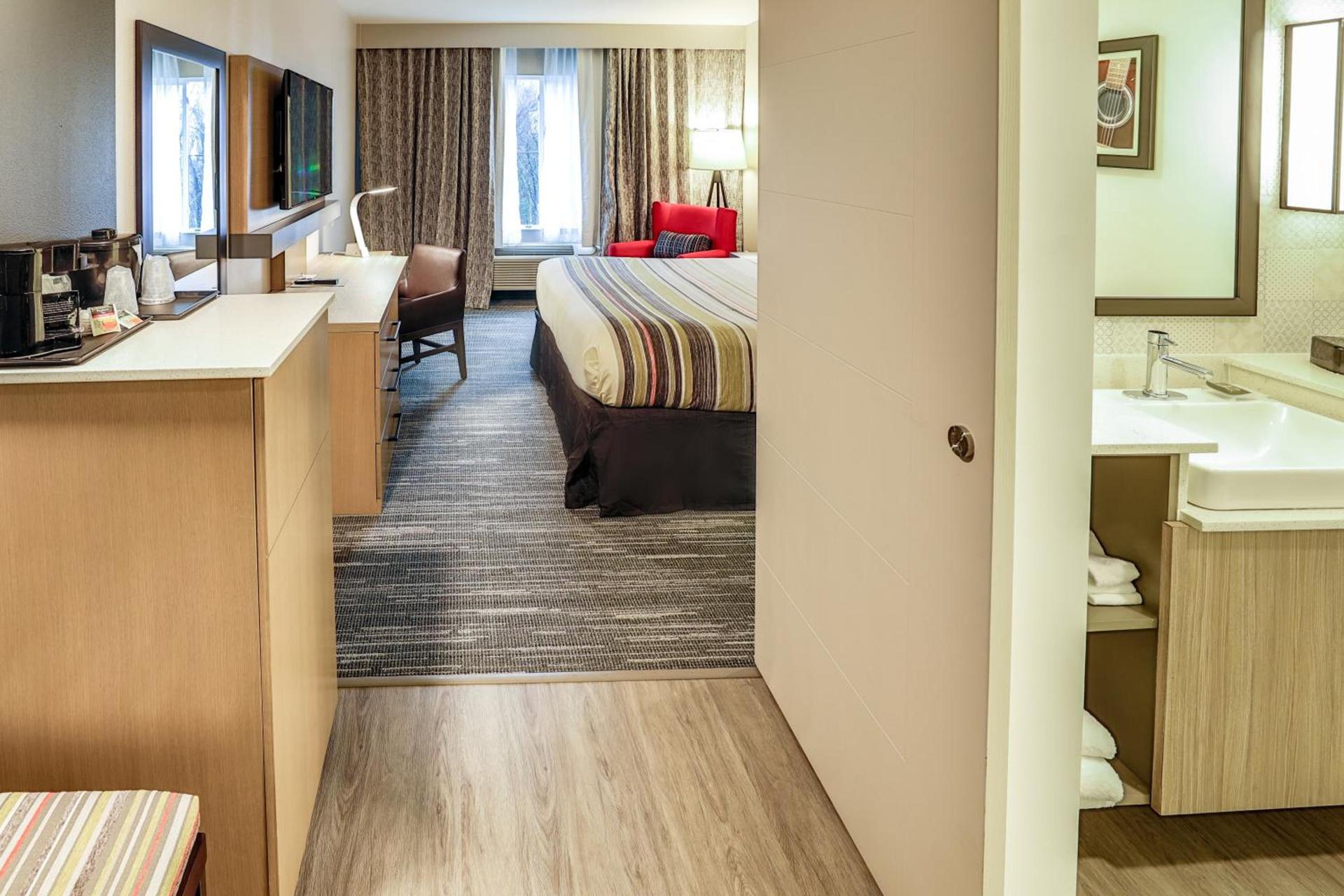 Country Inn & Suites by Radisson Nashville Airport TN photo 73