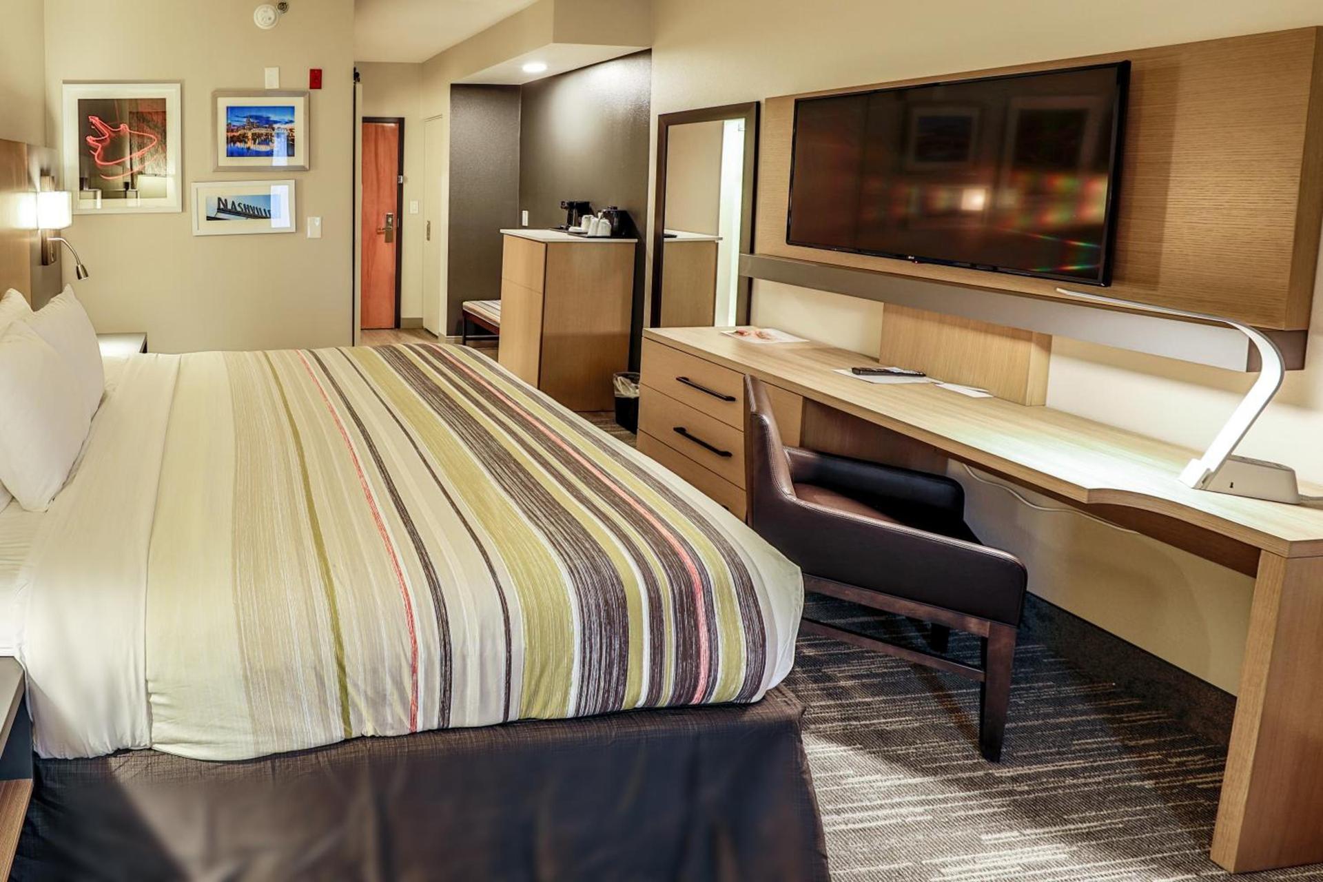 Country Inn & Suites by Radisson Nashville Airport TN photo 74