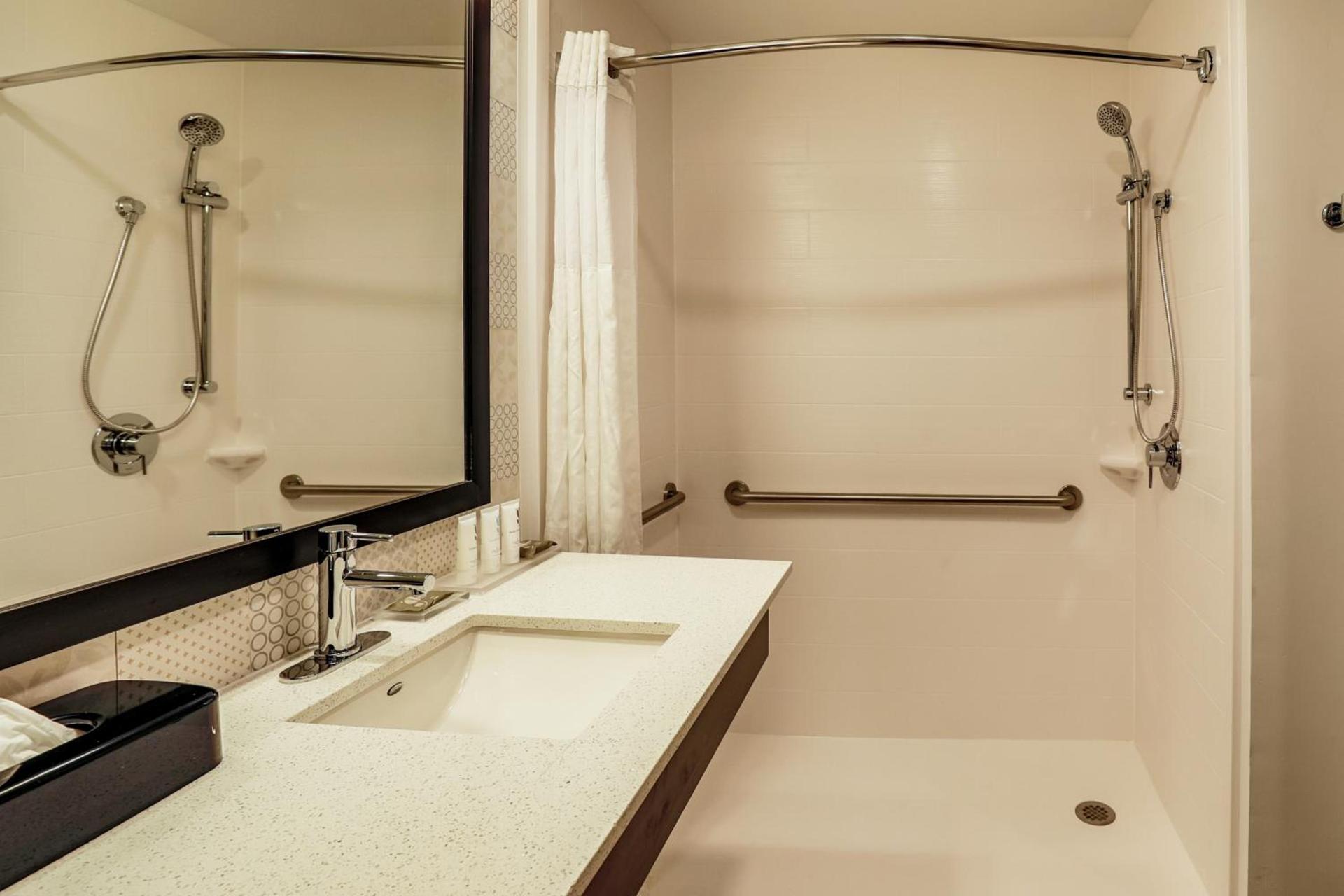 Country Inn & Suites by Radisson Nashville Airport TN photo 70