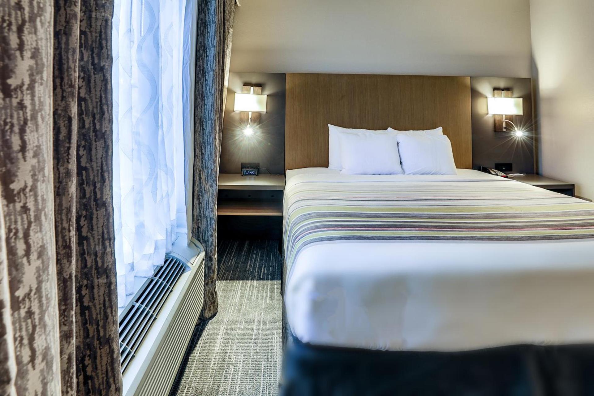 Country Inn & Suites by Radisson Nashville Airport TN photo 60