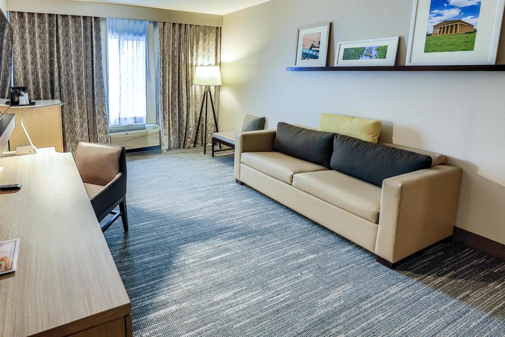 Country Inn & Suites by Radisson Nashville Airport TN photo 56