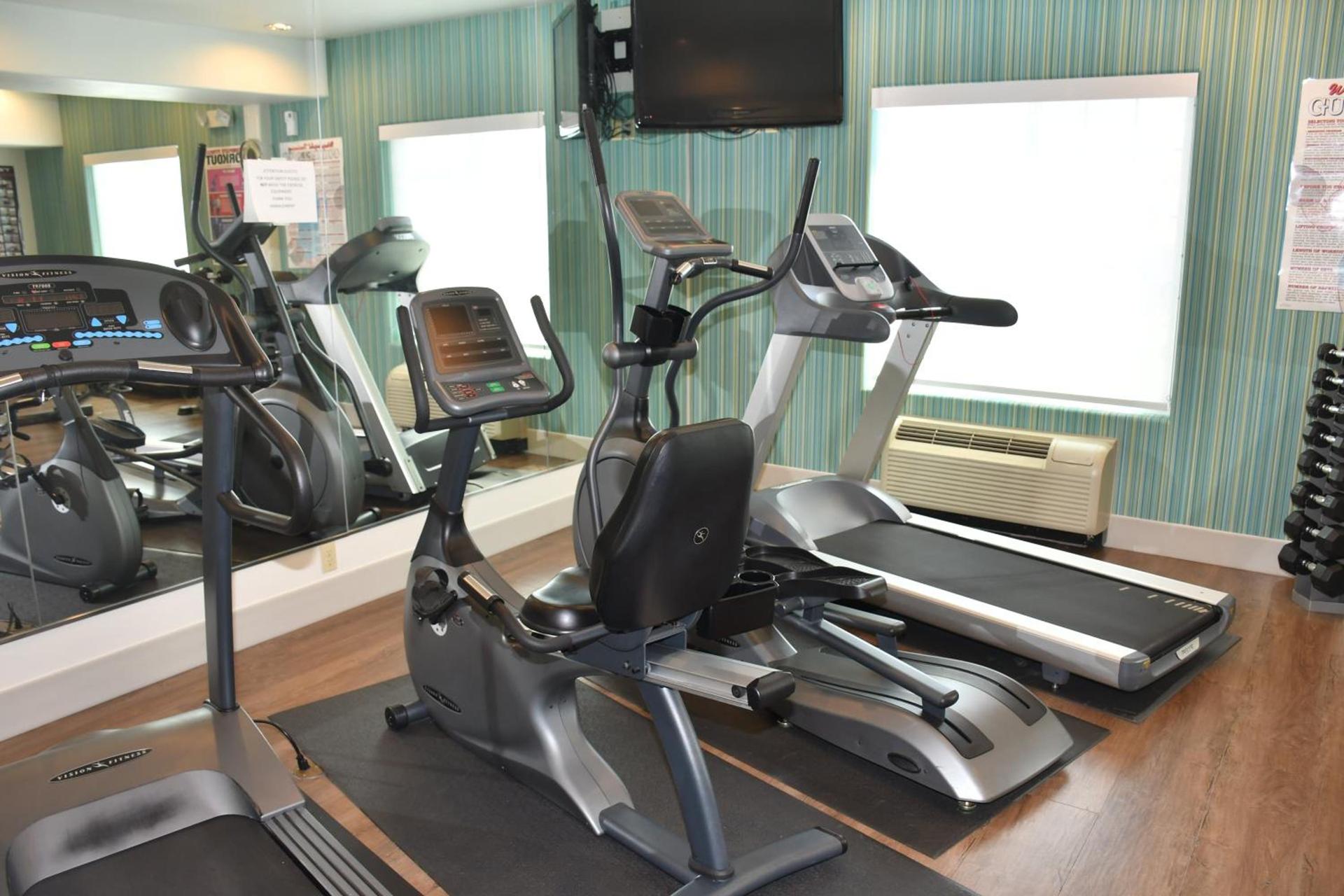 Holiday Inn Express Hotel & Suites Evanston by IHG photo 29