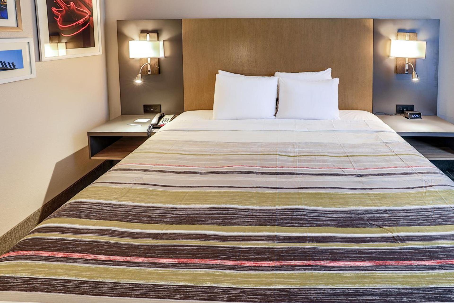 Country Inn & Suites by Radisson Nashville Airport TN photo 54