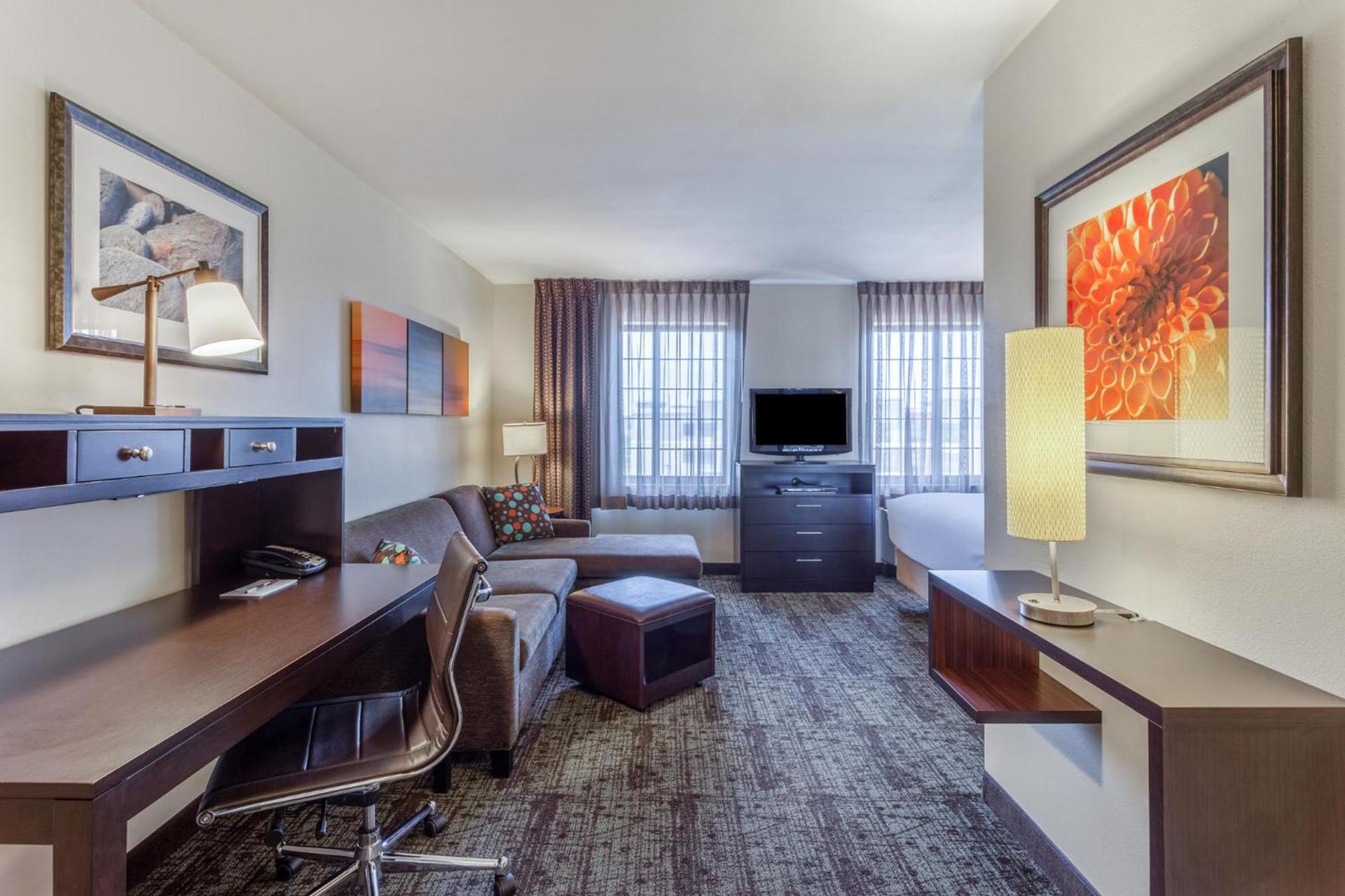 Staybridge Suites Davenport by IHG photo 10
