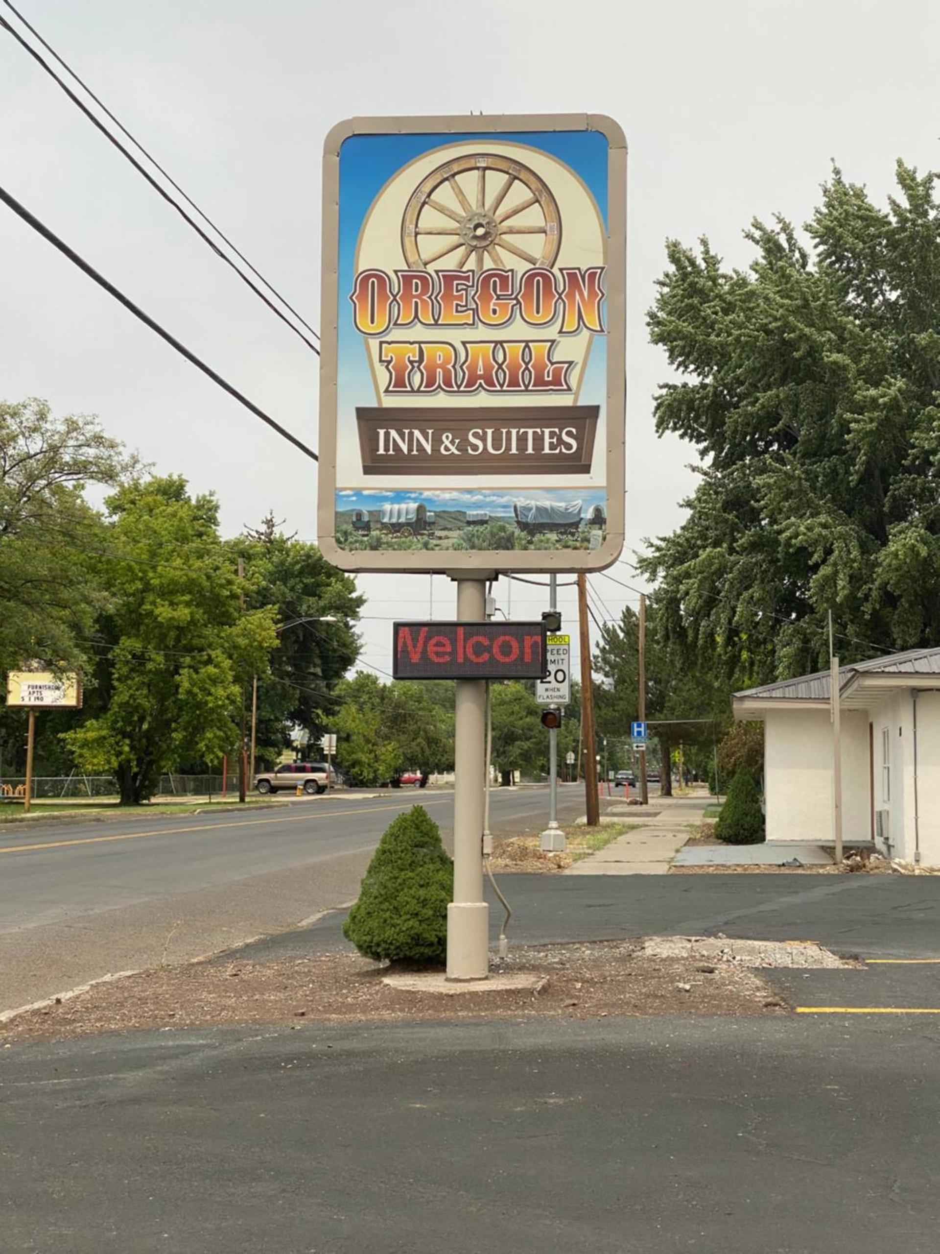 Oregon Trail Inn and Suites photo 19