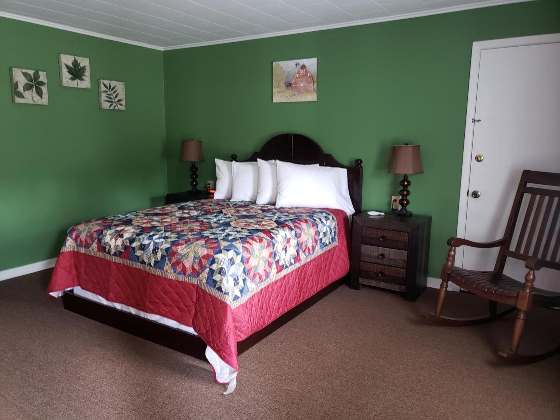 Blue Ridge Motel photo 28