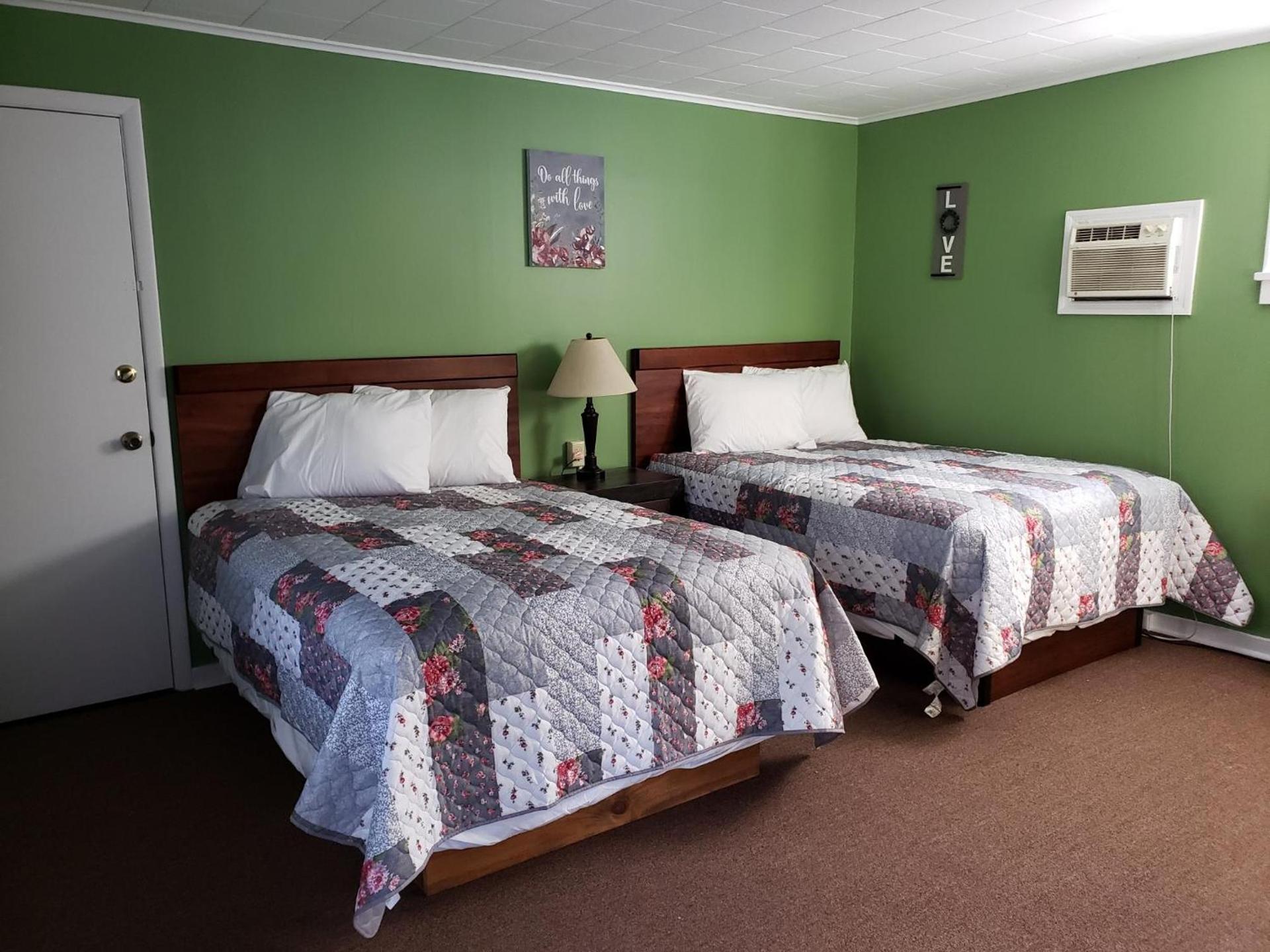 Blue Ridge Motel photo 25