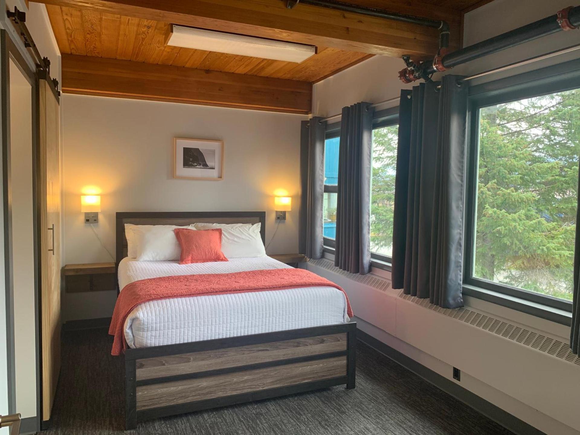 Seward Adventure Lodge photo 2