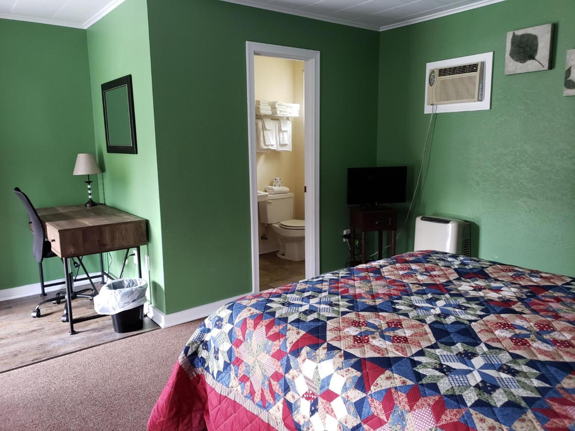 Blue Ridge Motel photo 12
