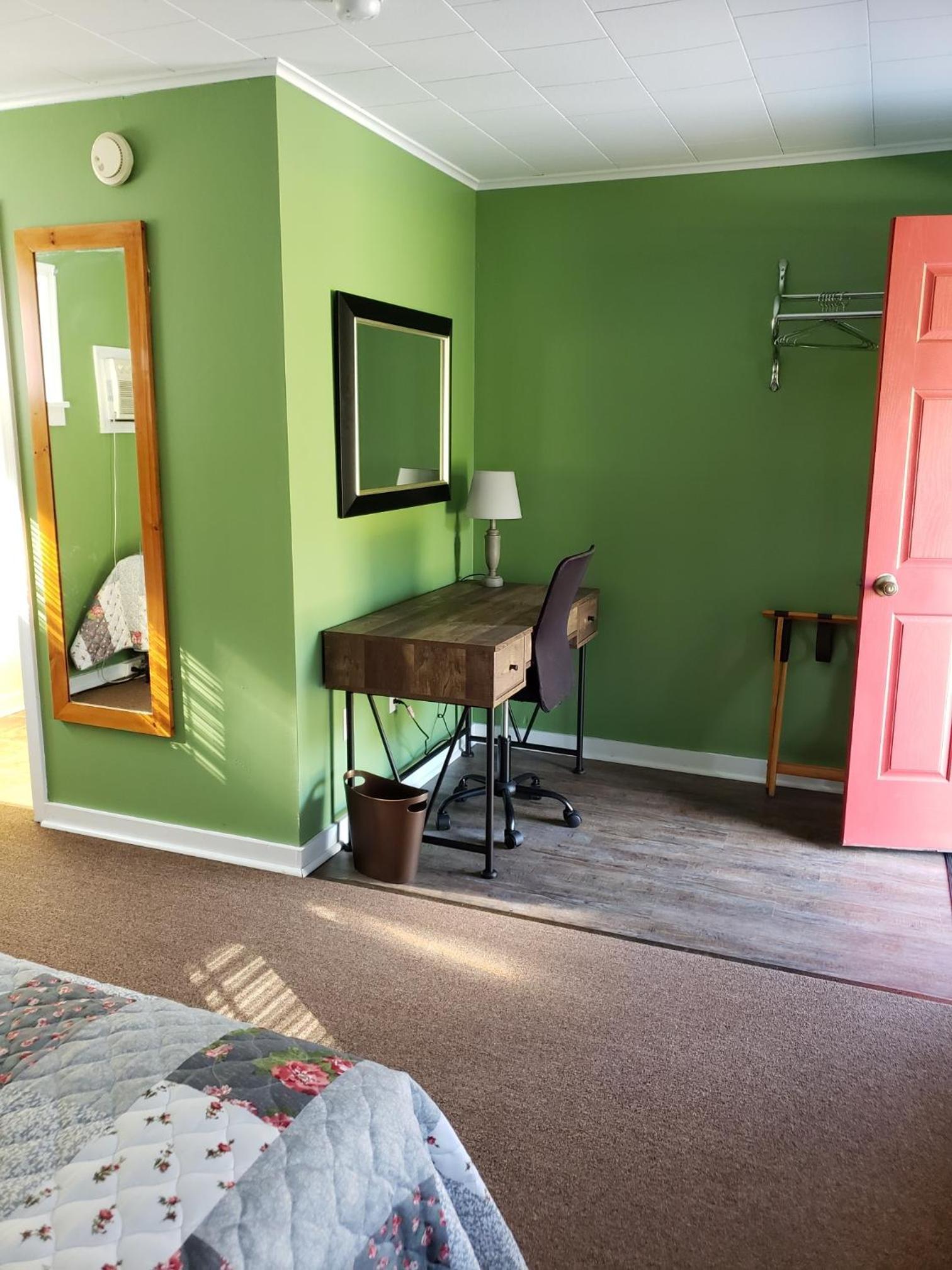 Blue Ridge Motel photo 5