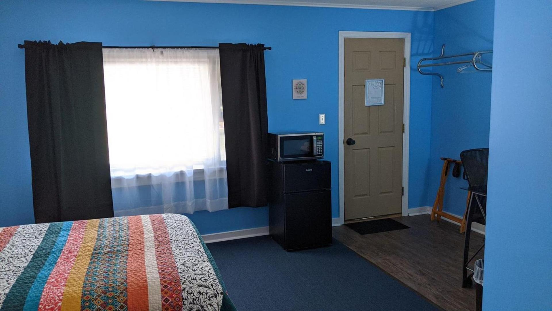 Blue Ridge Motel photo 3