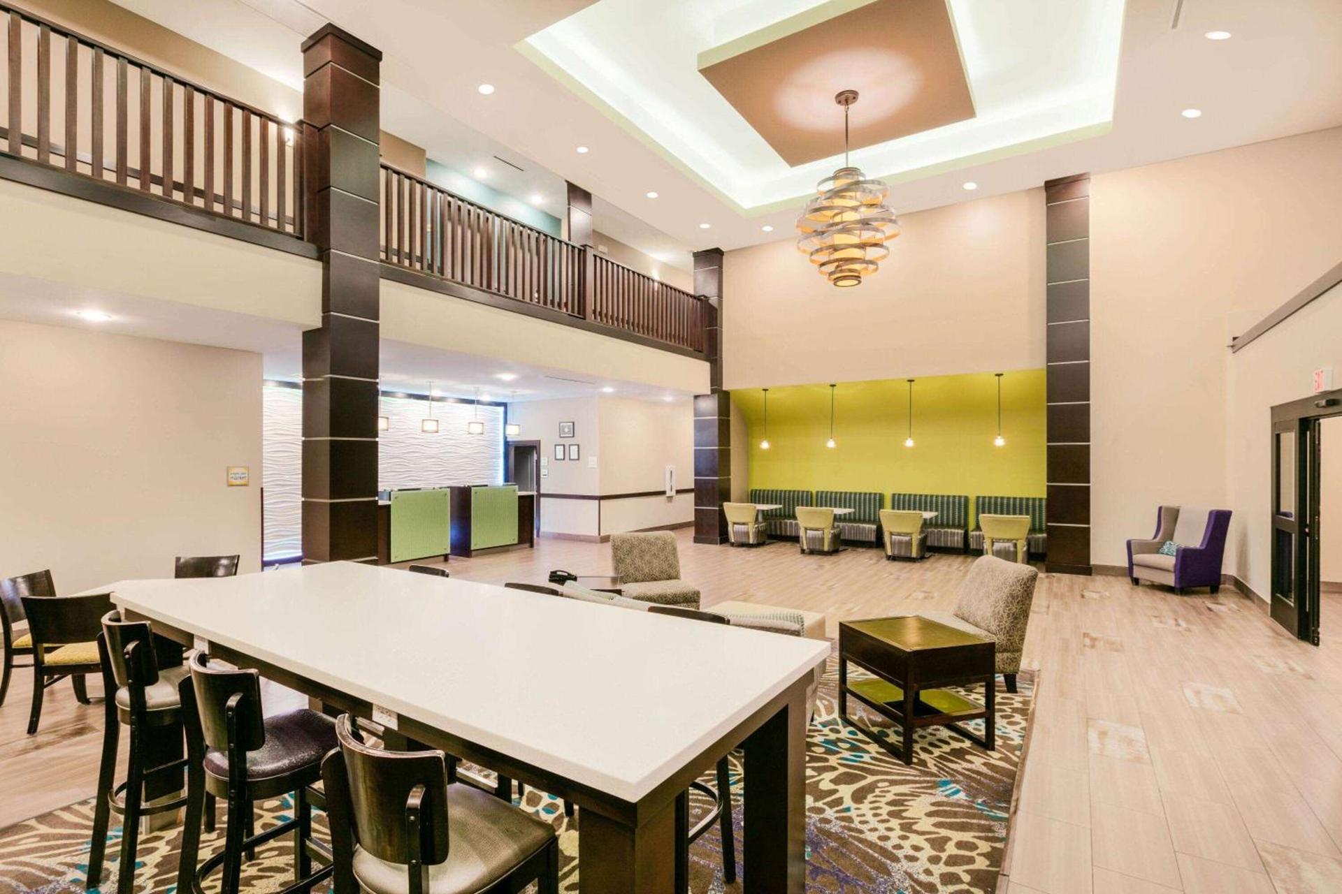 La Quinta by Wyndham Tyler - University Area photo 7