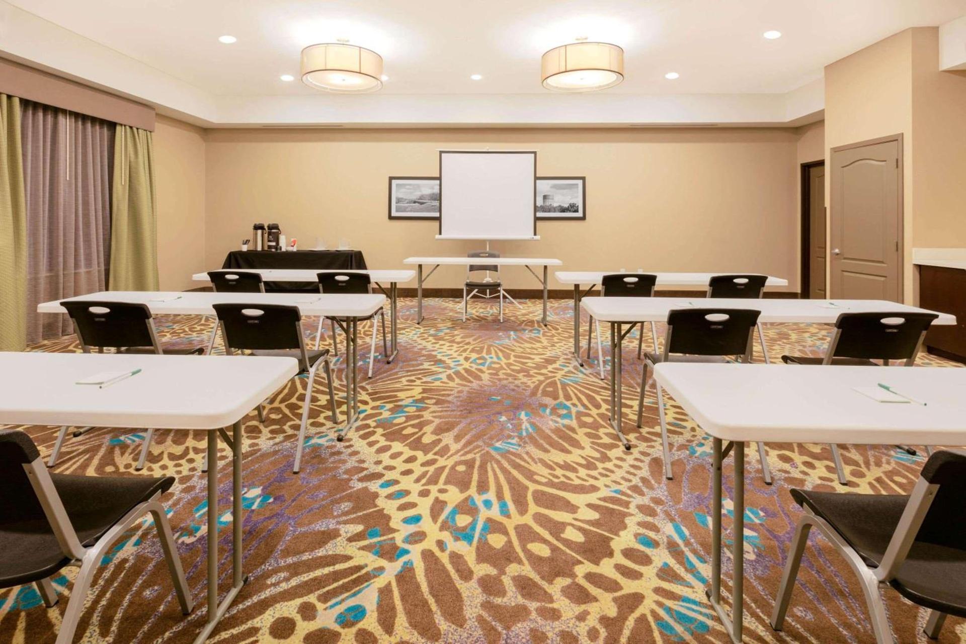 La Quinta by Wyndham Tyler - University Area photo 20