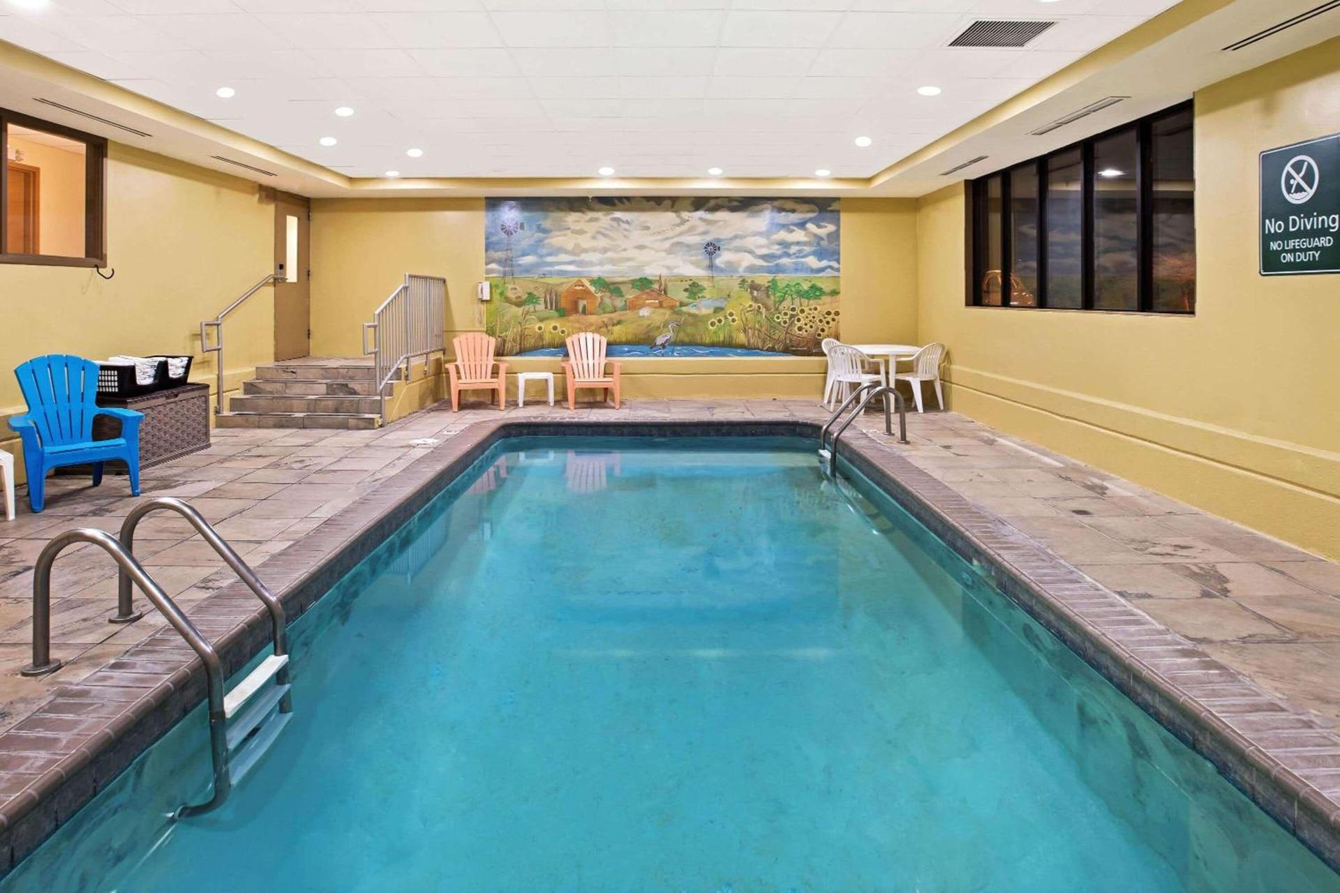 La Quinta by Wyndham Salina photo 29