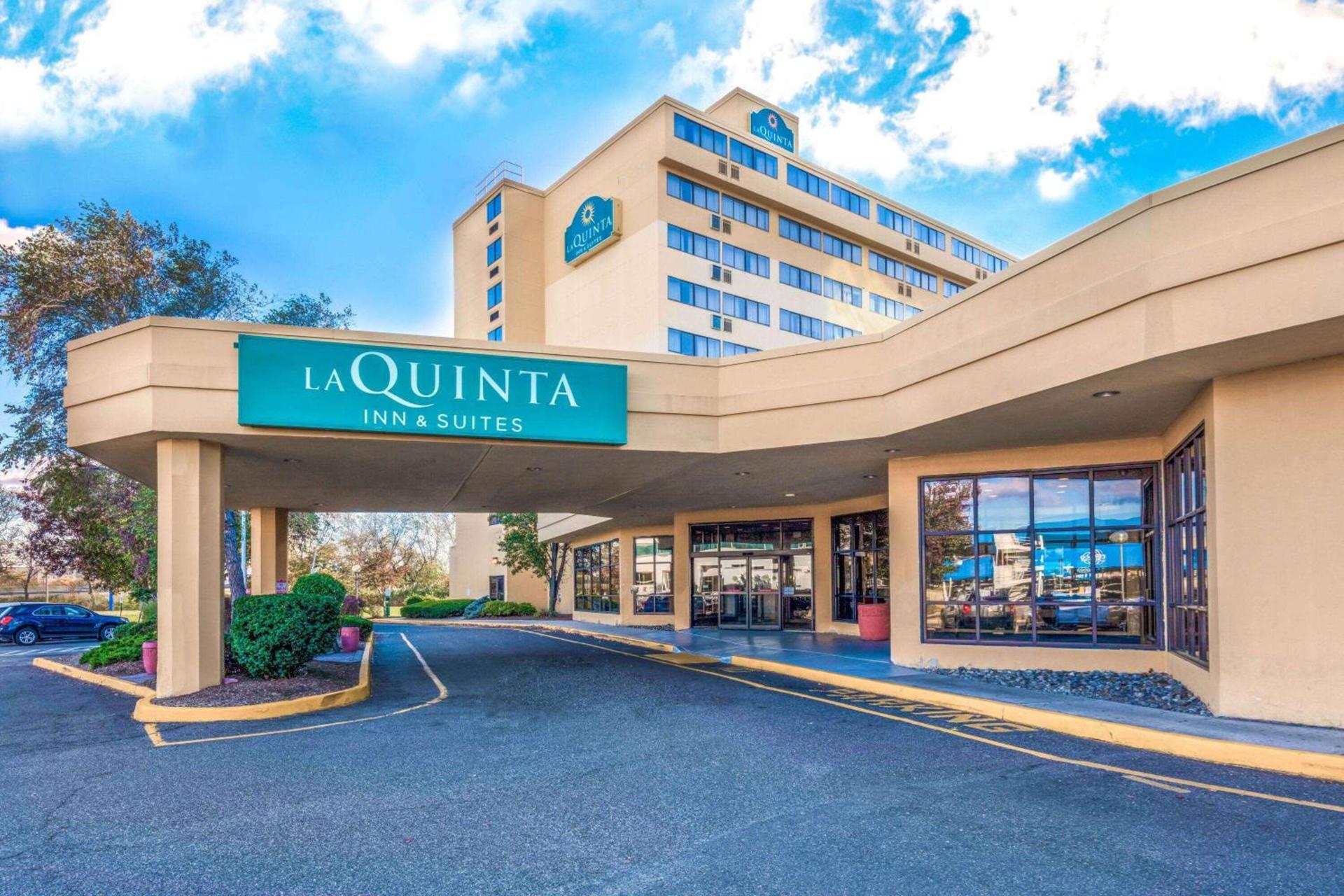 La Quinta by Wyndham Secaucus Meadowlands photo 20
