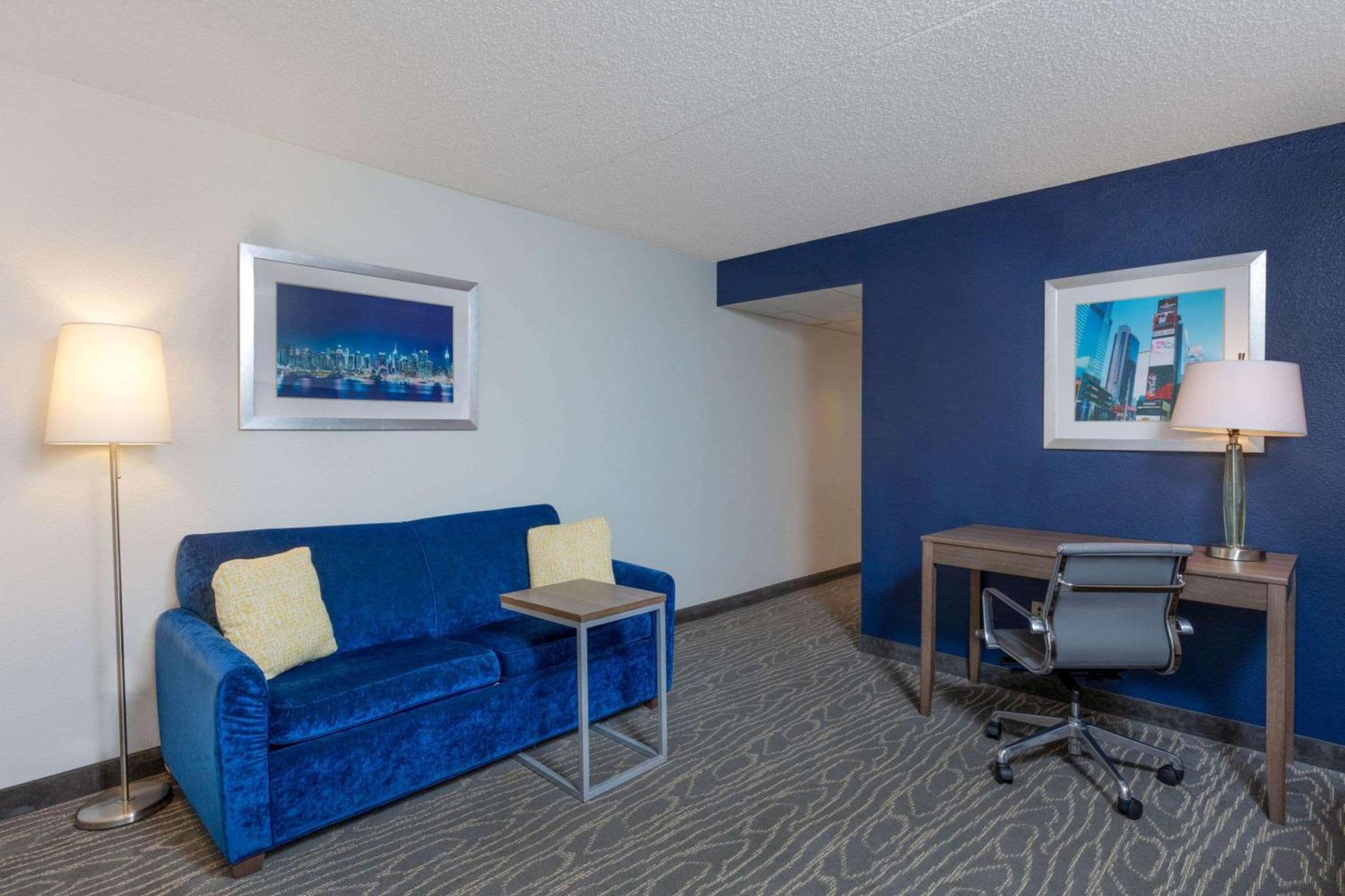 La Quinta by Wyndham Secaucus Meadowlands photo 33