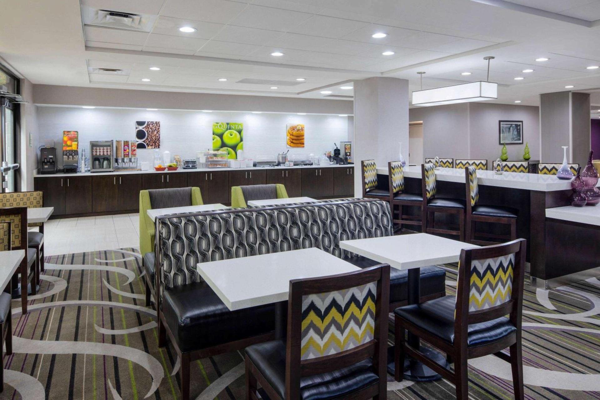 La Quinta by Wyndham Kennesaw photo 62