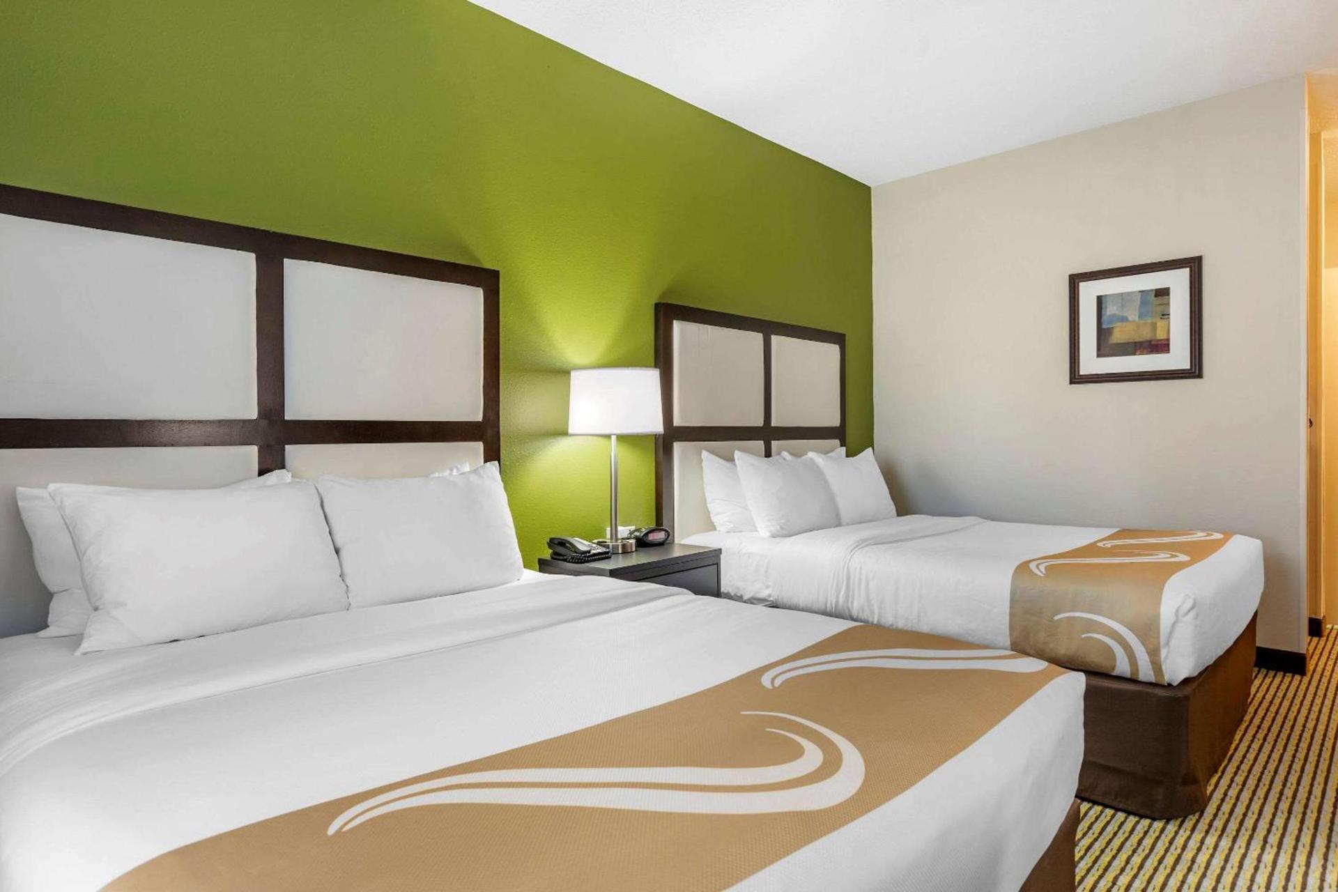 Quality Inn & Suites photo 11